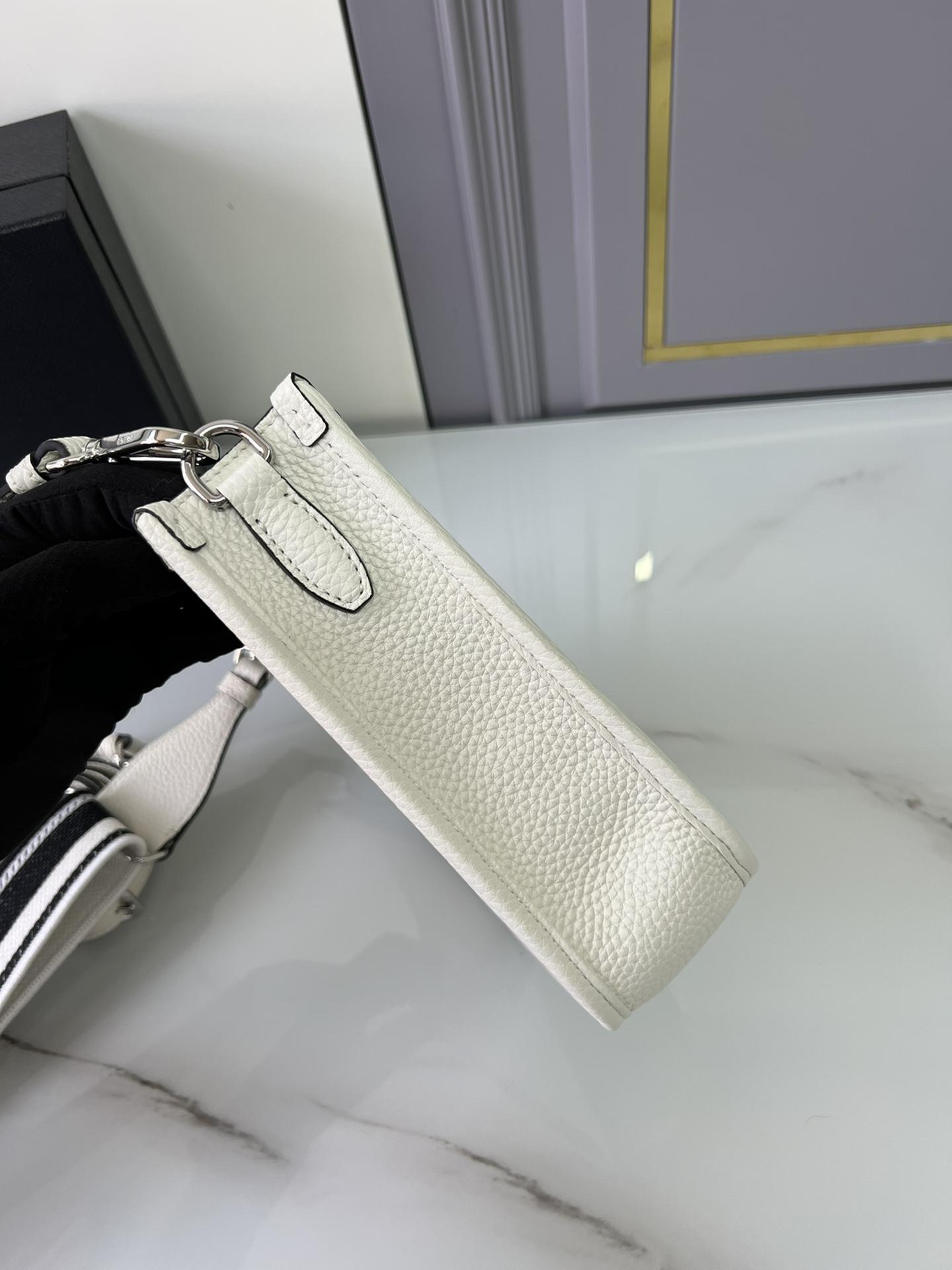 P R A D A Prada Leather Mini Shoulder 레플리카 19번 이미지 - Bag | 세미샵 레플리카 사이트