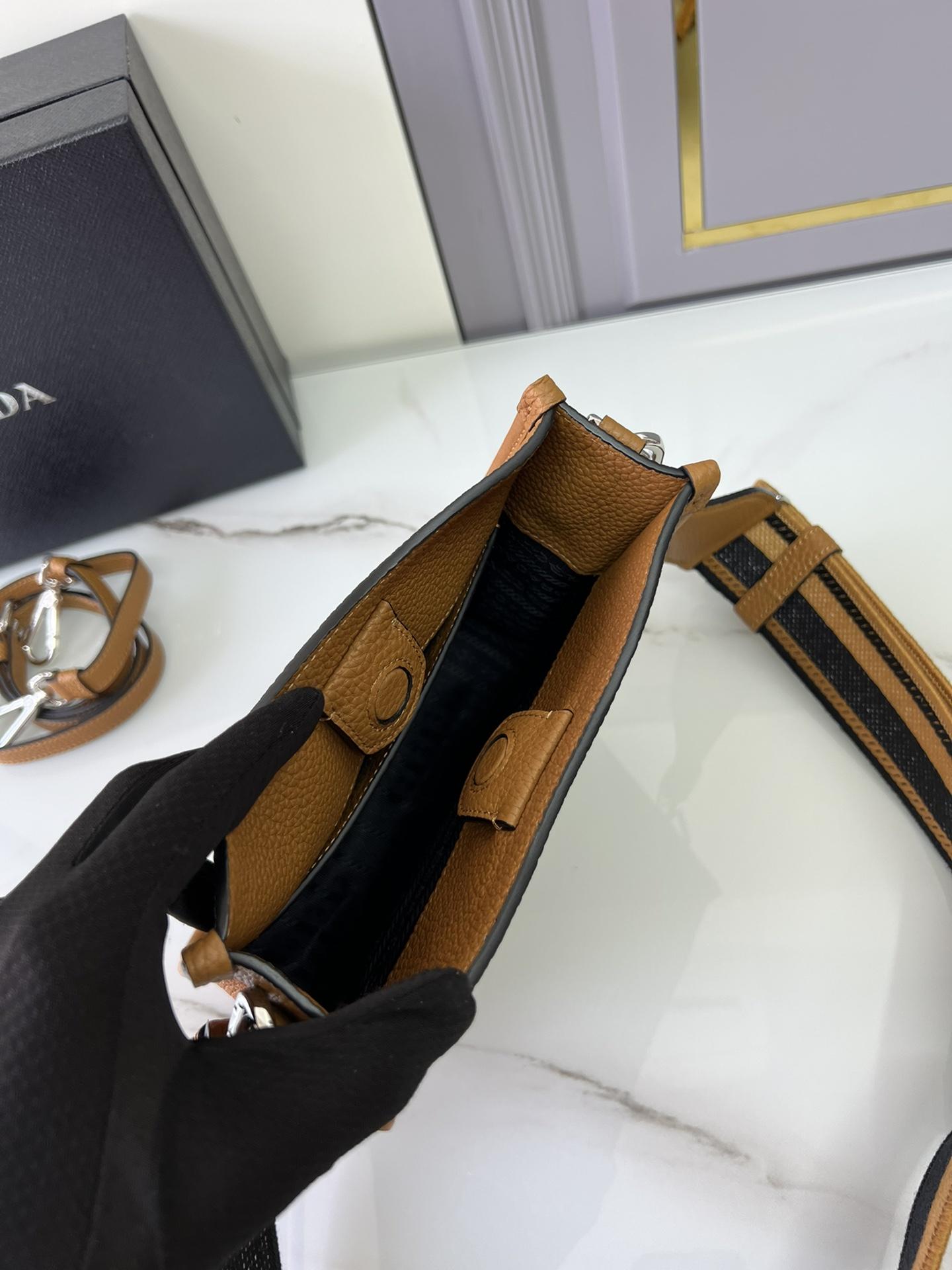 P R A D A Prada Leather Mini Shoulder 레플리카 30번 이미지 - Bag | 세미샵 레플리카 사이트