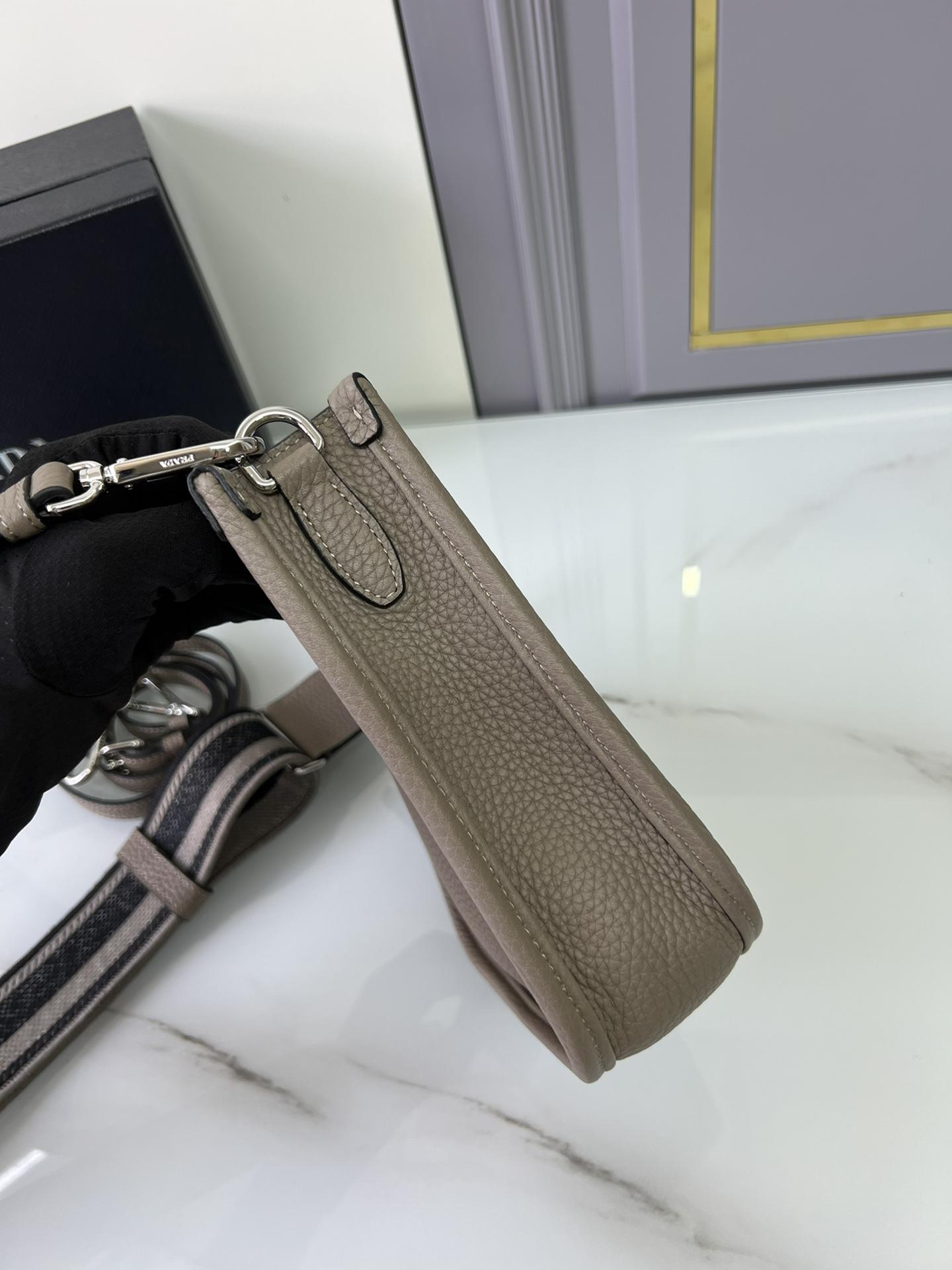P R A D A Prada Leather Mini Shoulder 레플리카 34번 이미지 - Bag | 세미샵 레플리카 사이트