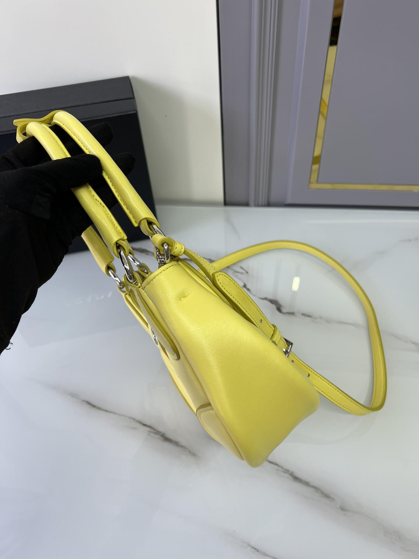 P R A D A Prada Moon Re-nylon and Leather Bag 레플리카 3번 이미지 - Bag | 세미샵 레플리카 사이트