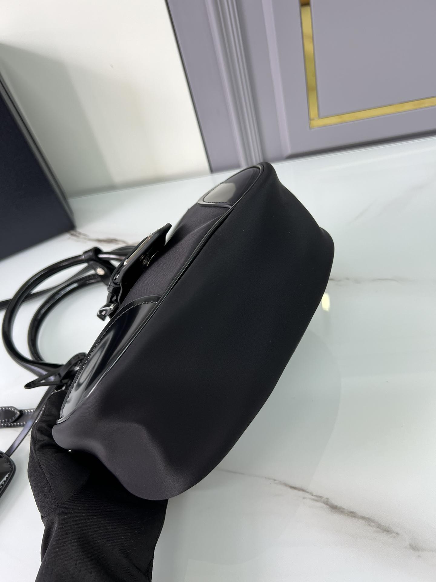 P R A D A Prada Moon Re-nylon and Leather Bag 레플리카 36번 이미지 - Bag | 세미샵 레플리카 사이트