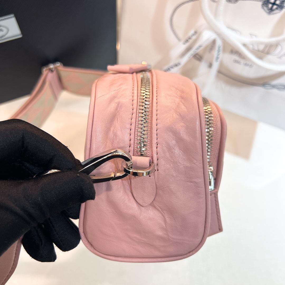 P R A D A Prada Nappa Antique Leather Multi Pocket Shoulder 레플리카 3번 이미지 - Bag | 세미샵 레플리카 사이트