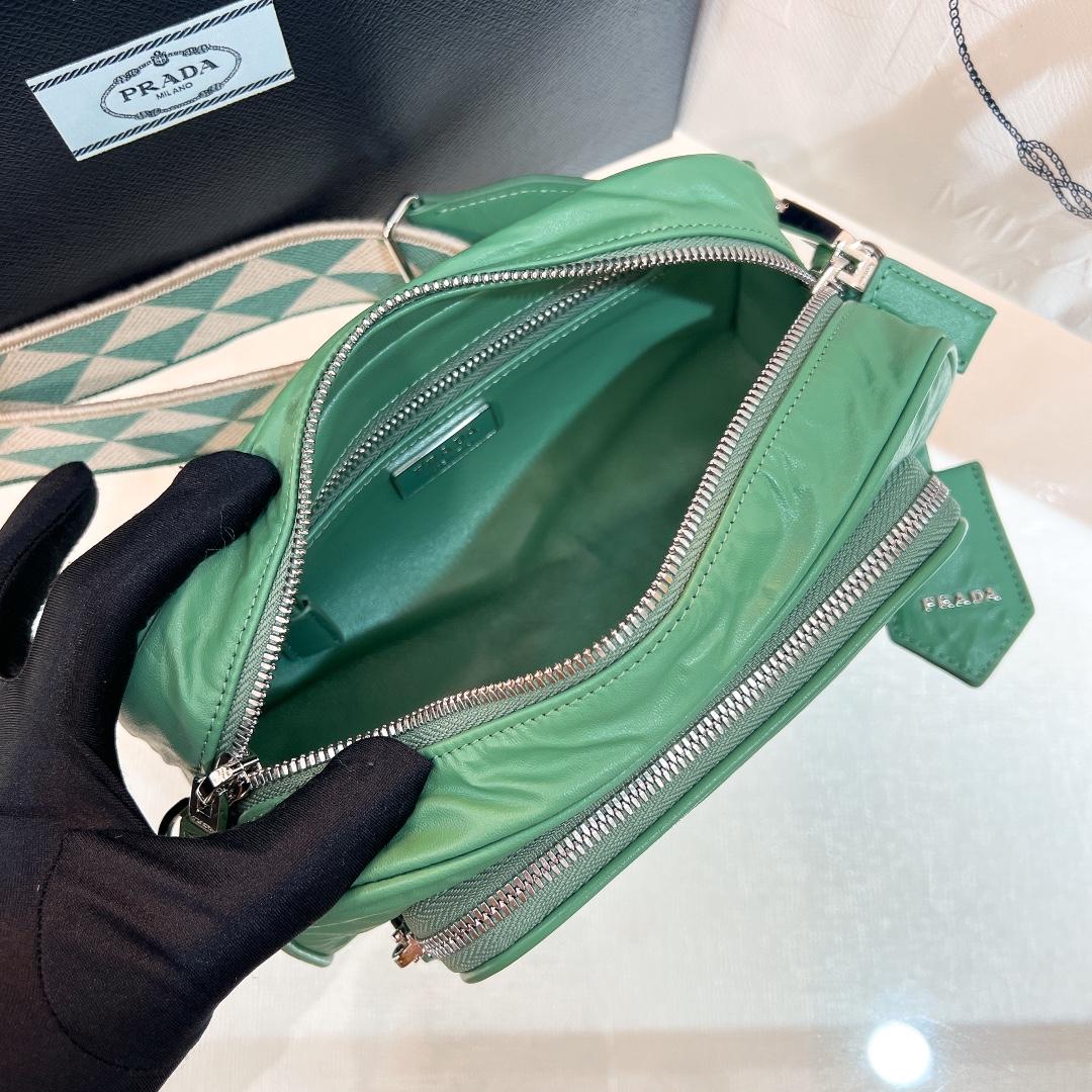 P R A D A Prada Nappa Antique Leather Multi Pocket Shoulder 레플리카 13번 이미지 - Bag | 세미샵 레플리카 사이트