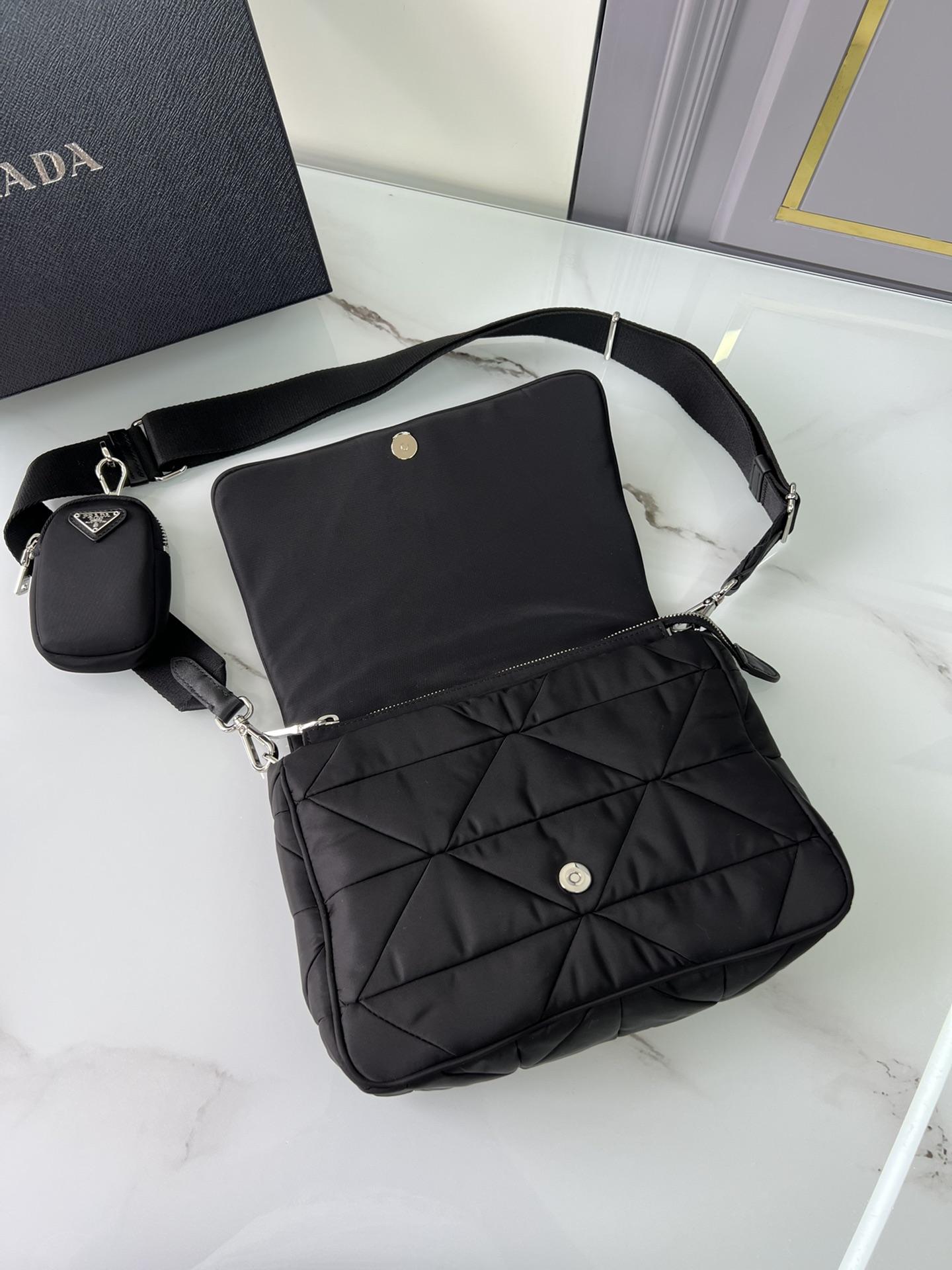 P R A D A Prada Padded Re-Nylon Shoulder 레플리카 14번 이미지 - Bag | 세미샵 레플리카 사이트