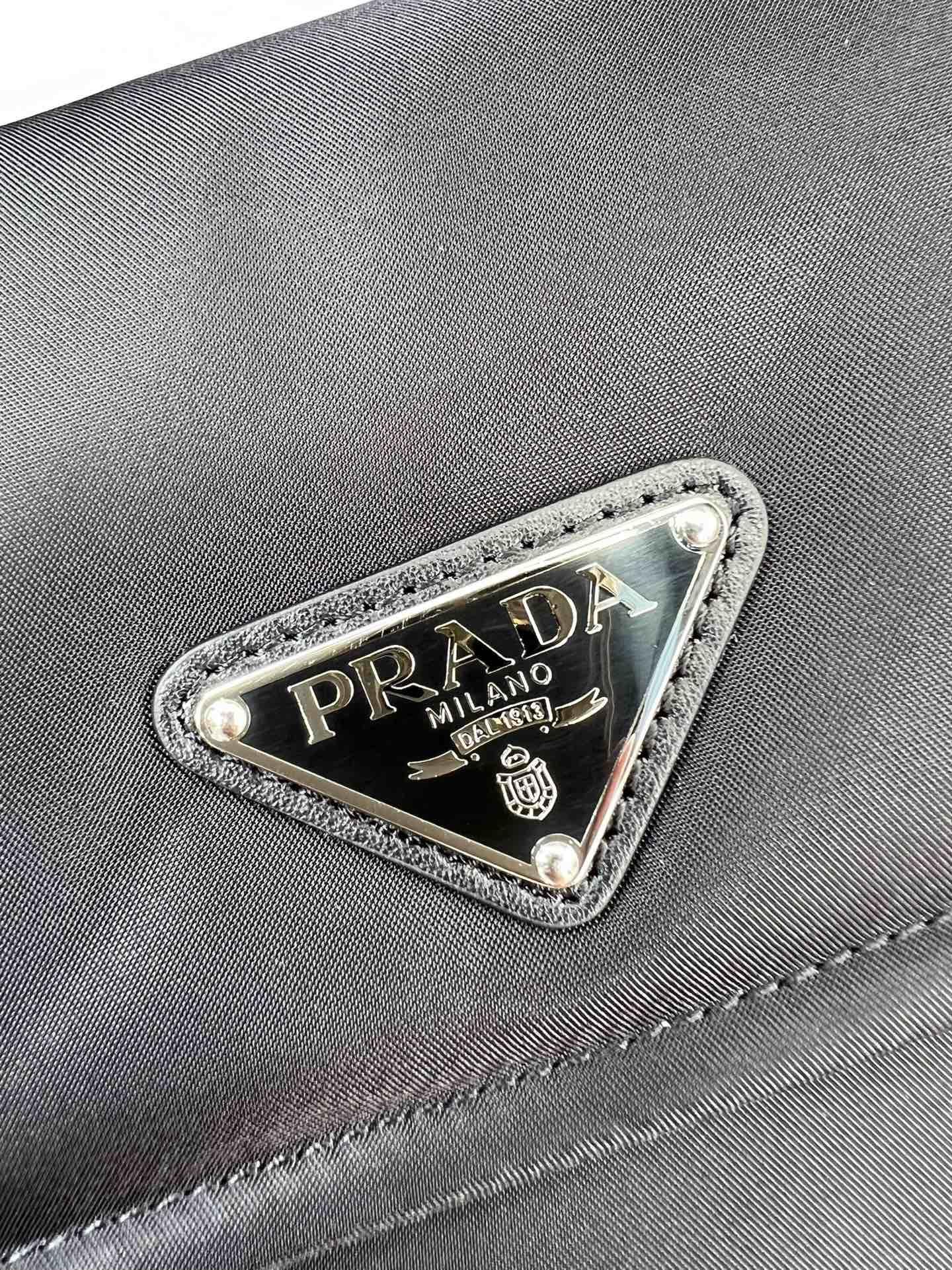 P R A D A Prada Padded Re - Nylon Shoulder 레플리카 21번 이미지 - Bag | 세미샵 레플리카 사이트