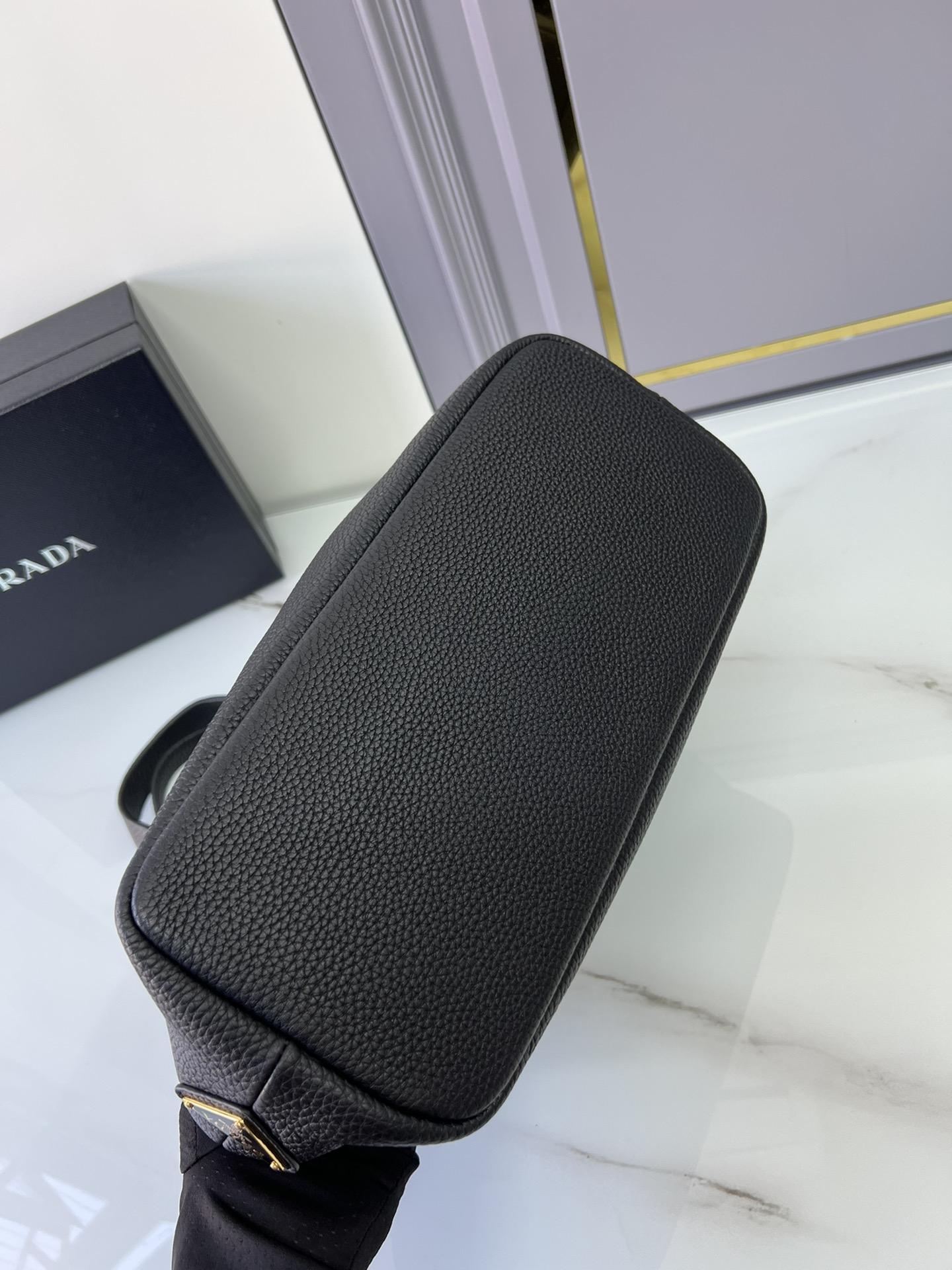 P R A D A Prada Perforate Logo Leather Tote 레플리카 28번 이미지 - Bag | 세미샵 레플리카 사이트