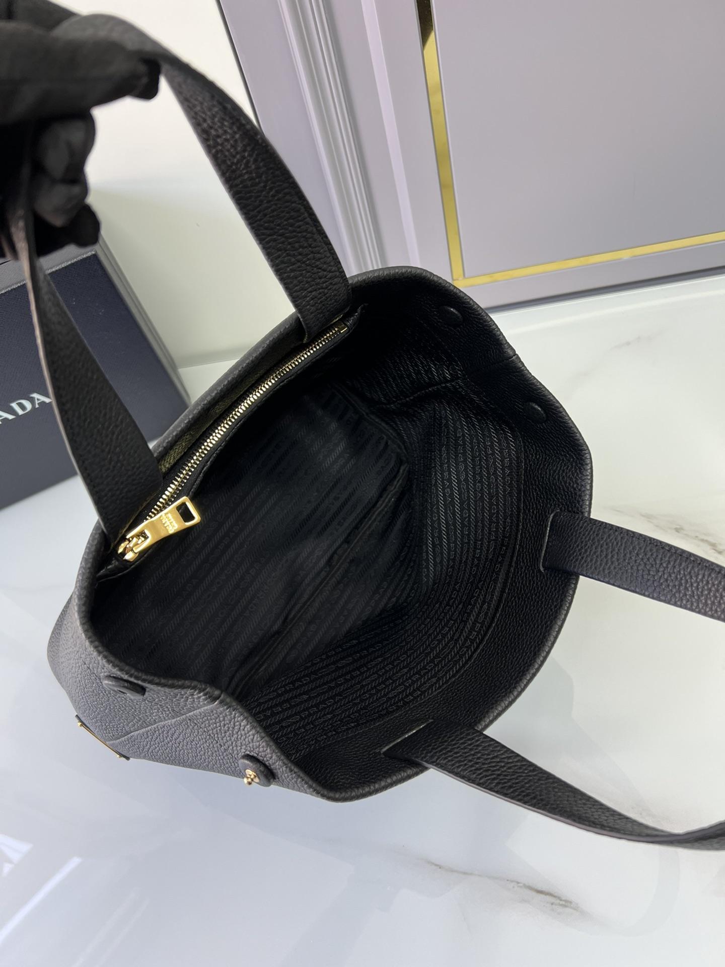 P R A D A Prada Perforate Logo Leather Tote 레플리카 31번 이미지 - Bag | 세미샵 레플리카 사이트