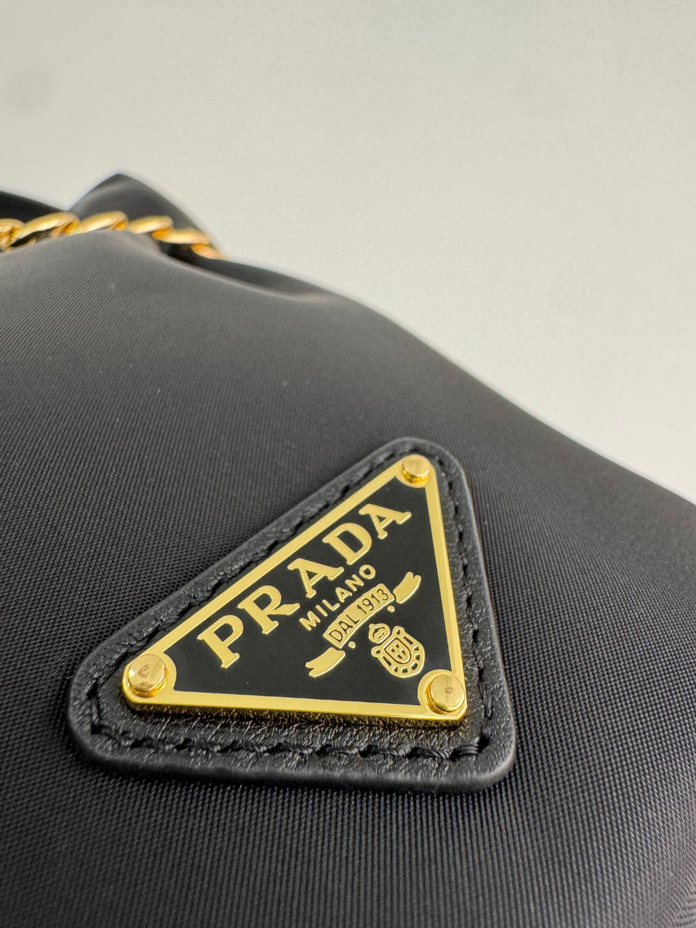 P R A D A Prada Petit Sac Noir Re-Nylon Bucket 레플리카 14번 이미지 - Bag | 세미샵 레플리카 사이트