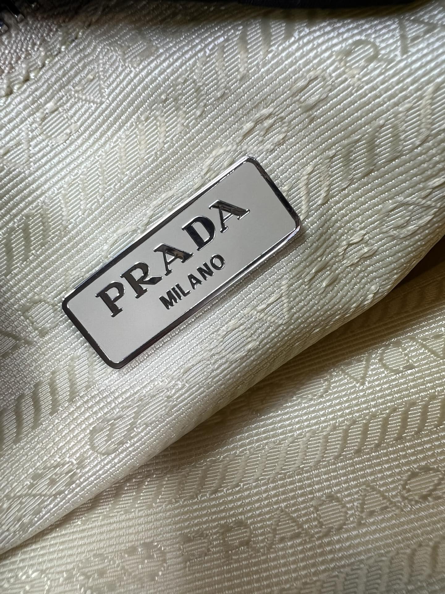 P R A D A Prada Re-Edition 2005 Nylon Hobo 레플리카 14번 이미지 - Bag | 세미샵 레플리카 사이트
