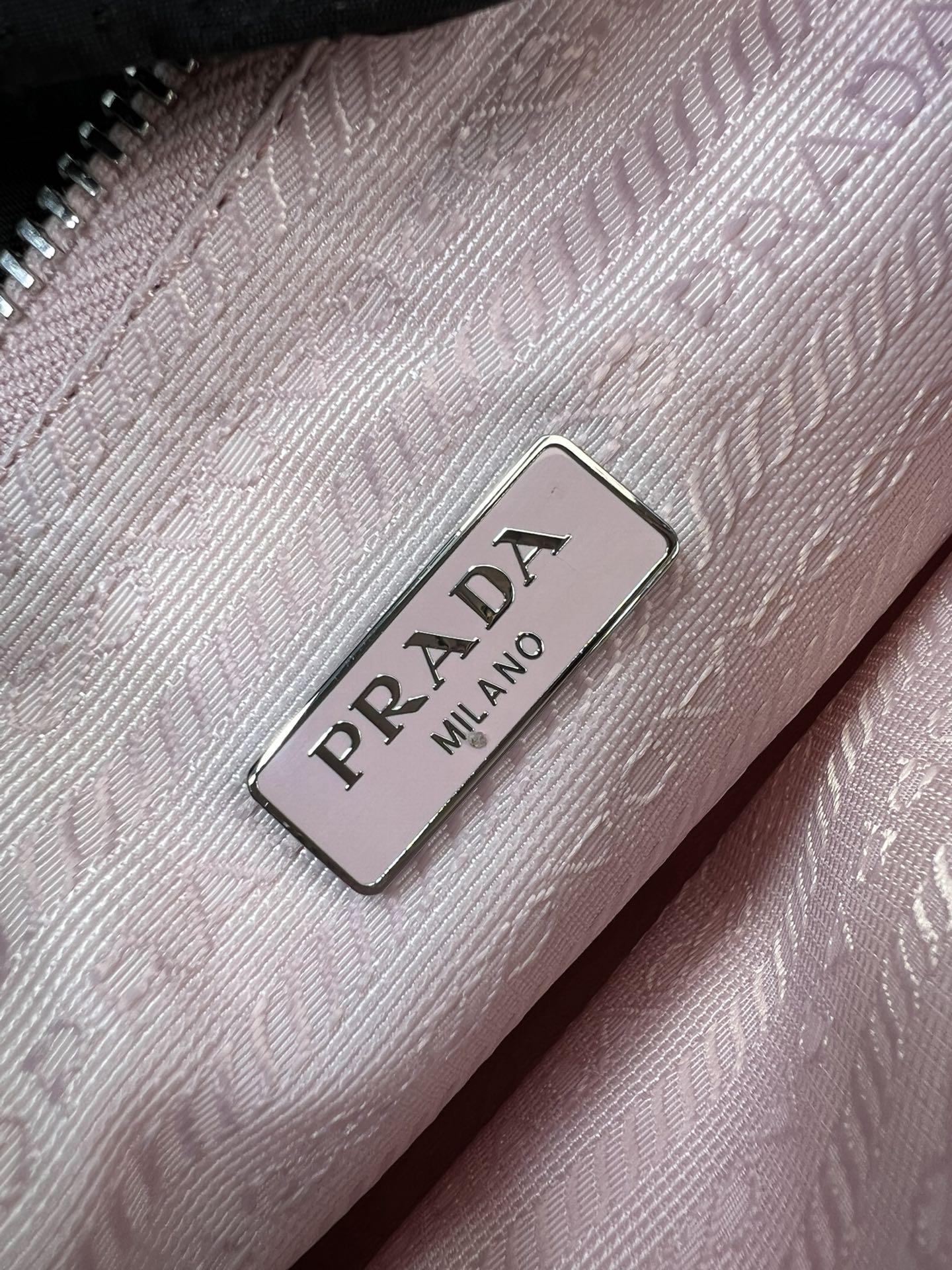 P R A D A Prada Re-Edition 2005 Nylon Hobo 레플리카 22번 이미지 - Bag | 세미샵 레플리카 사이트