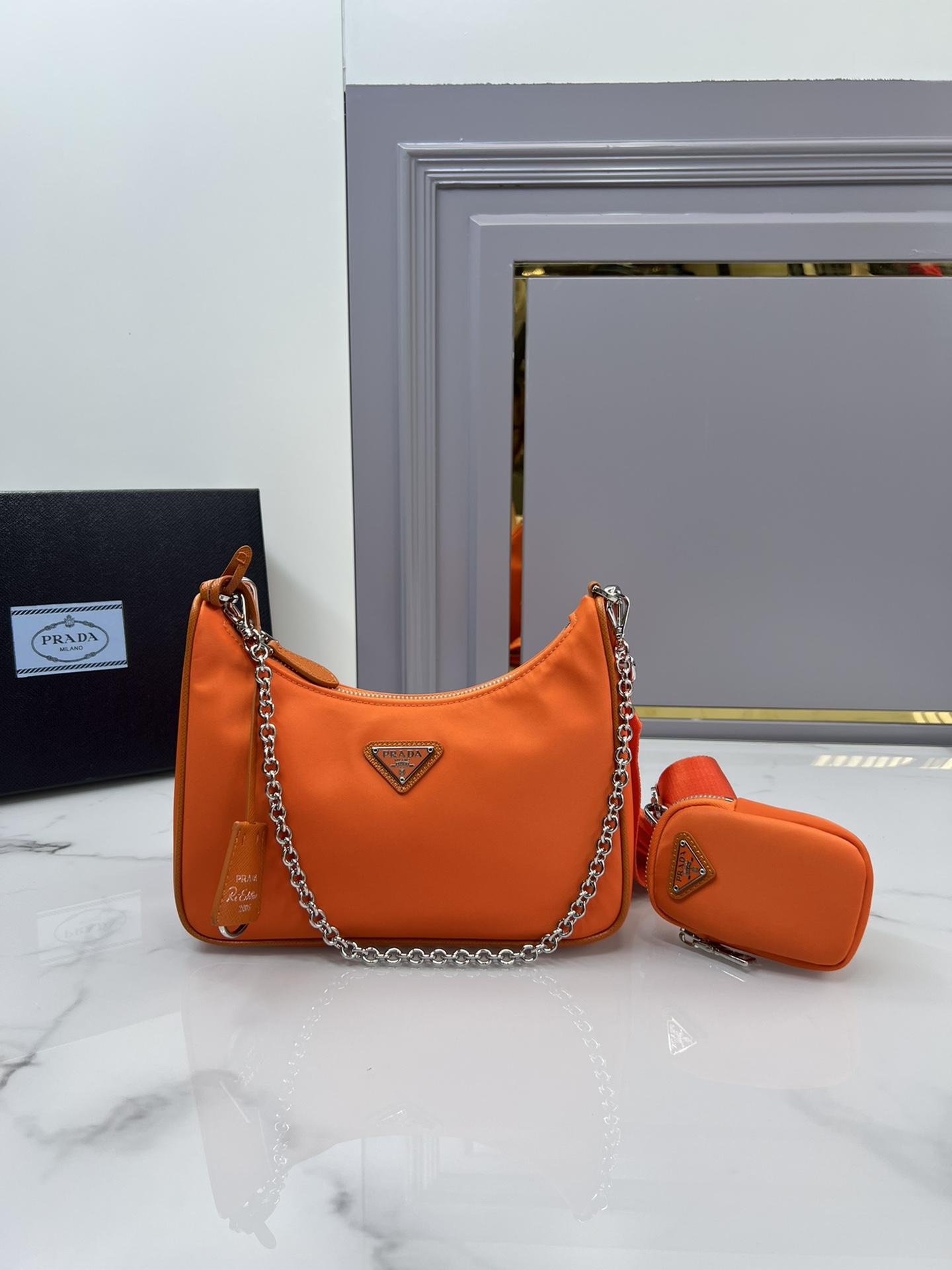 P R A D A Prada Re-Edition 2005 Nylon Hobo 레플리카 23번 이미지 - Bag | 세미샵 레플리카 사이트