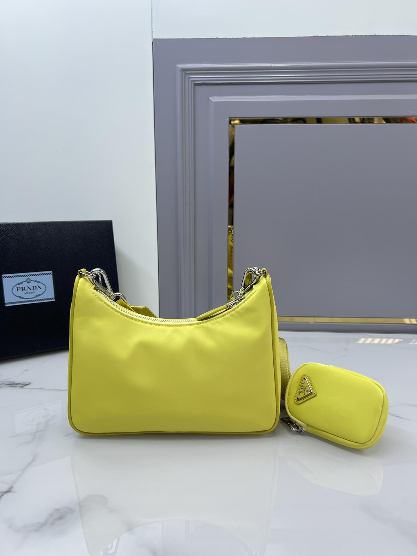 P R A D A Prada Re-Edition 2005 Nylon Hobo 레플리카 32번 이미지 - Bag | 세미샵 레플리카 사이트