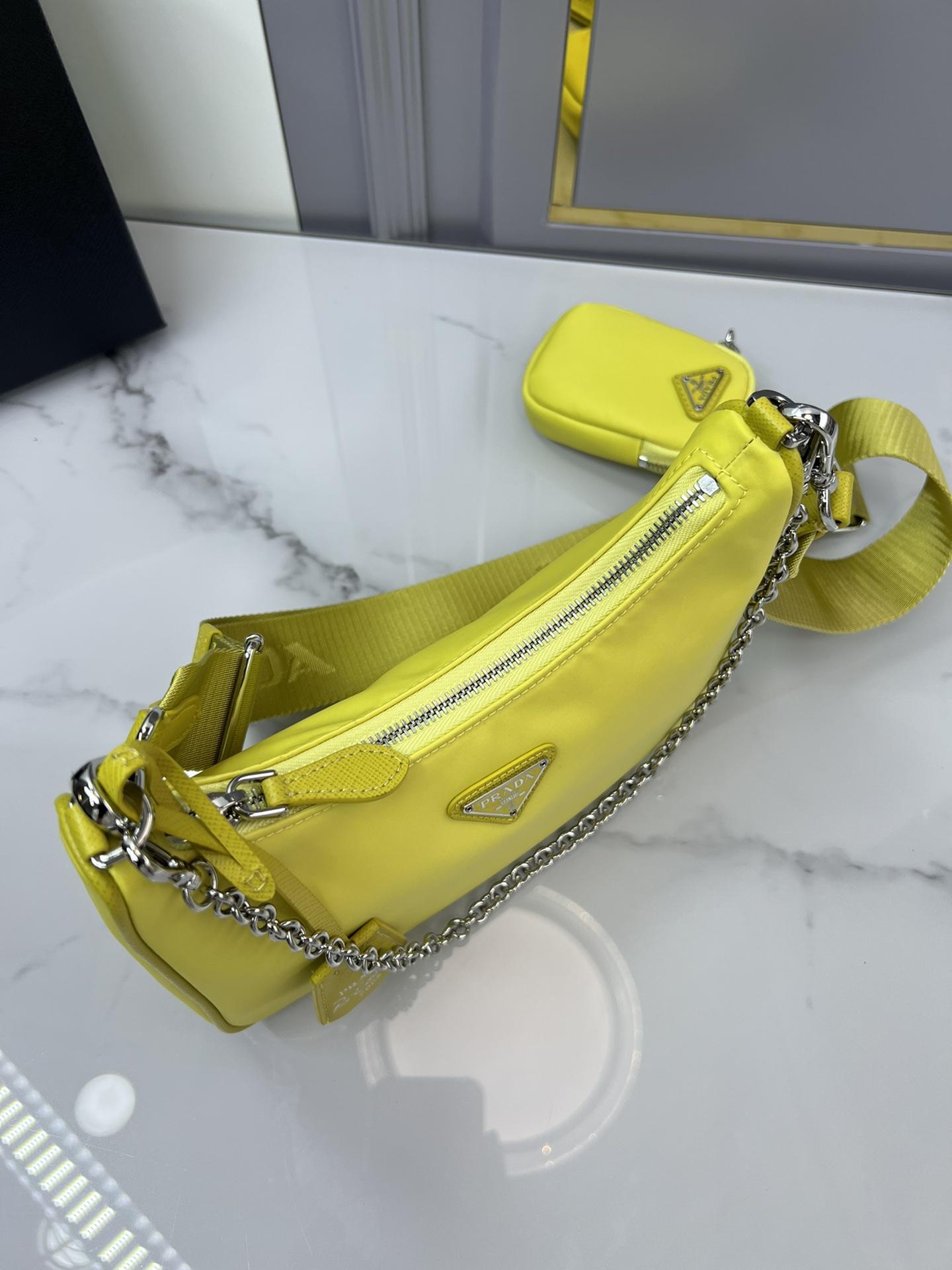 P R A D A Prada Re-Edition 2005 Nylon Hobo 레플리카 35번 이미지 - Bag | 세미샵 레플리카 사이트