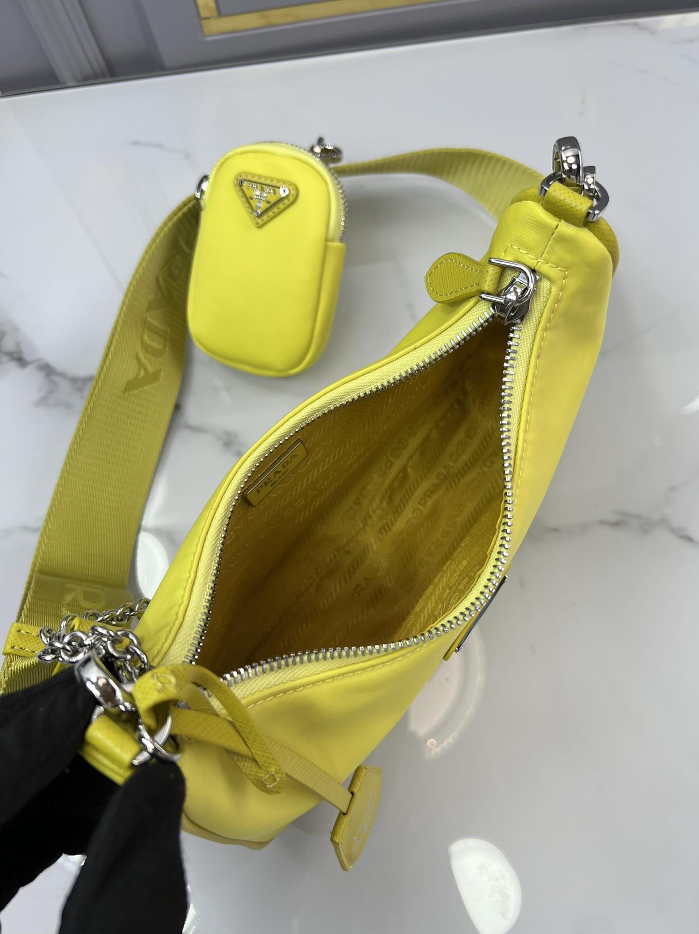 P R A D A Prada Re-Edition 2005 Nylon Hobo 레플리카 36번 이미지 - Bag | 세미샵 레플리카 사이트
