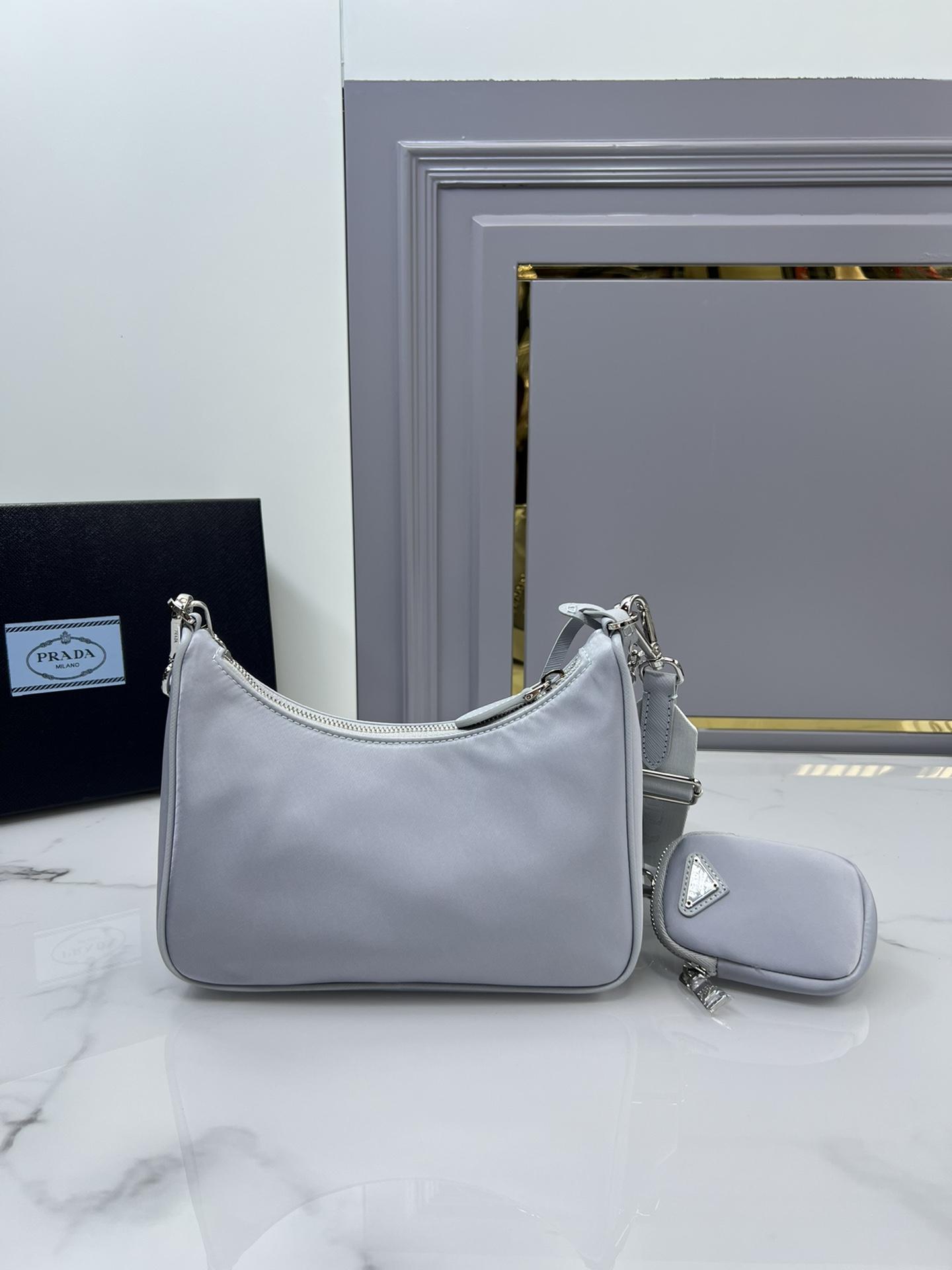 P R A D A Prada Re-Edition 2005 Nylon Hobo 레플리카 40번 이미지 - Bag | 세미샵 레플리카 사이트