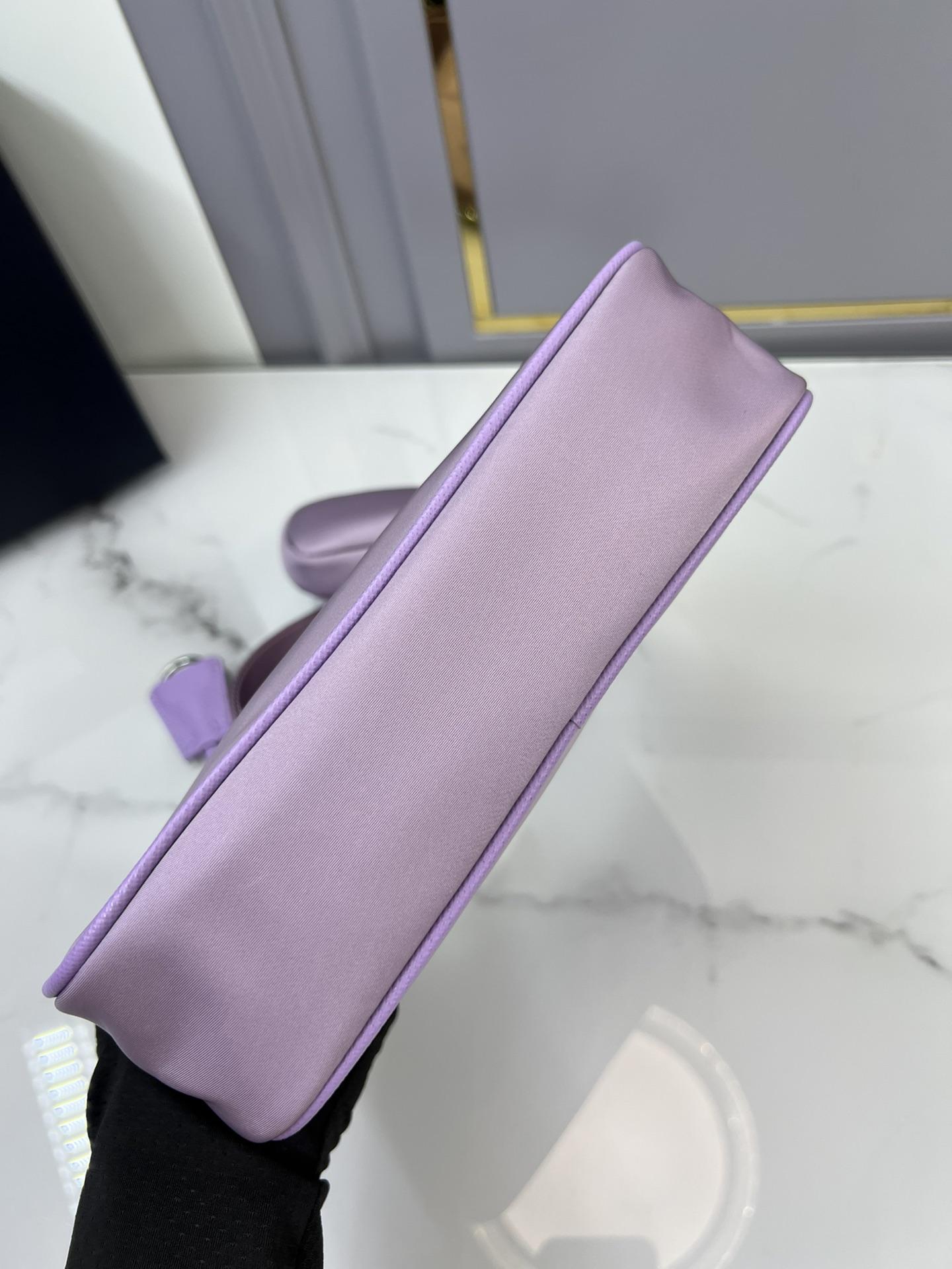 P R A D A Prada Re-Edition 2005 Nylon Hobo 레플리카 50번 이미지 - Bag | 세미샵 레플리카 사이트