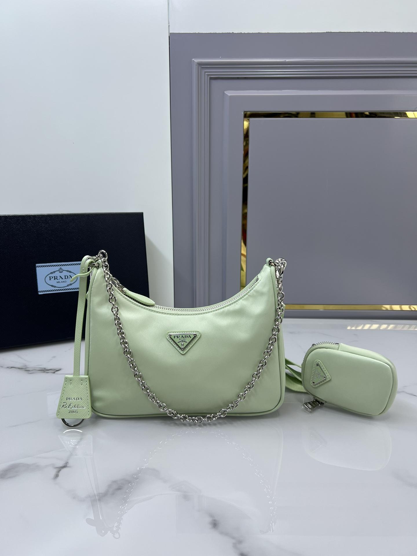 P R A D A Prada Re-Edition 2005 Nylon Hobo 레플리카 64번 이미지 - Bag | 세미샵 레플리카 사이트