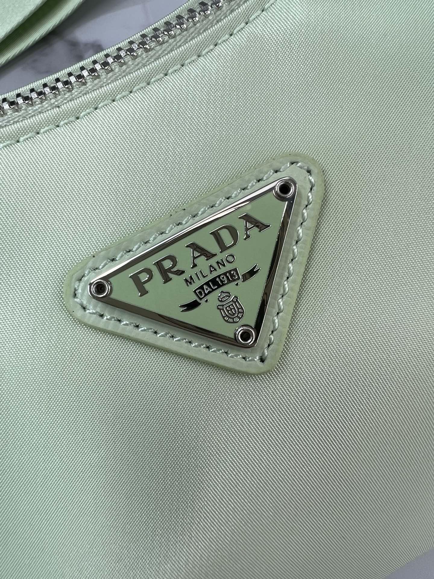 P R A D A Prada Re-Edition 2005 Nylon Hobo 레플리카 69번 이미지 - Bag | 세미샵 레플리카 사이트