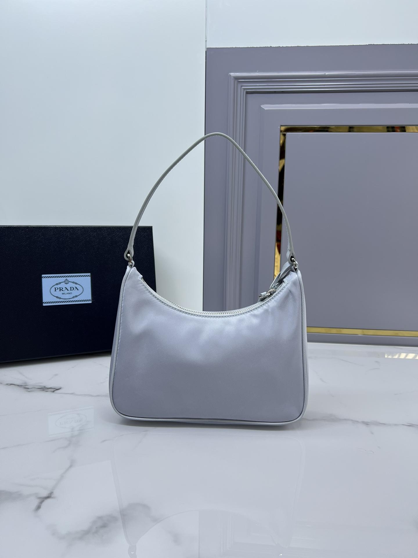 P R A D A Prada Re-Edition 2005 Nylon Shoulder 레플리카 10번 이미지 - Bag | 세미샵 레플리카 사이트