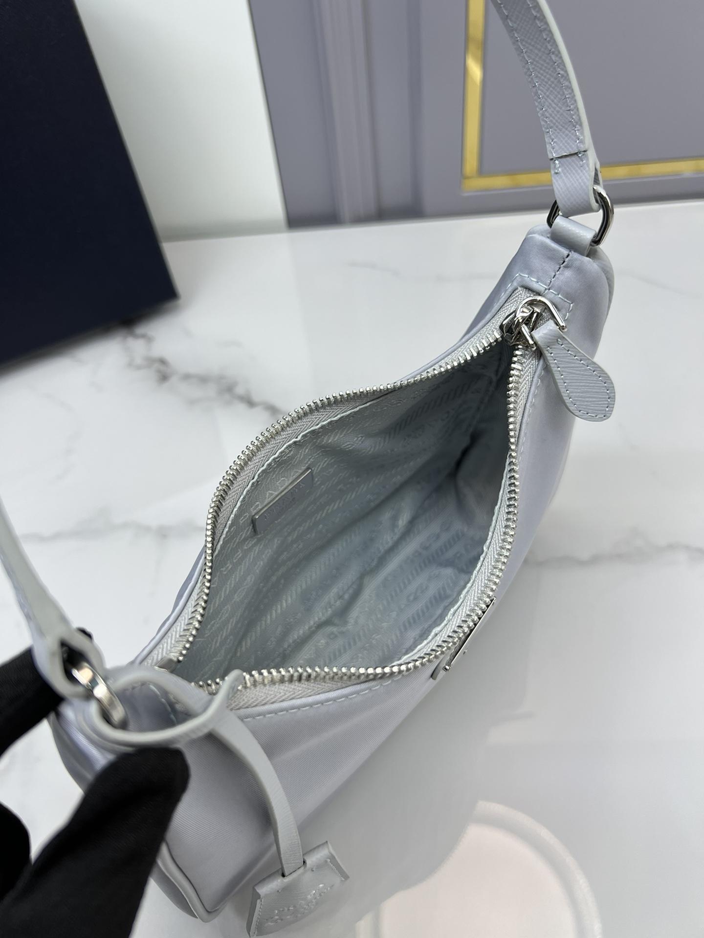 P R A D A Prada Re-Edition 2005 Nylon Shoulder 레플리카 14번 이미지 - Bag | 세미샵 레플리카 사이트
