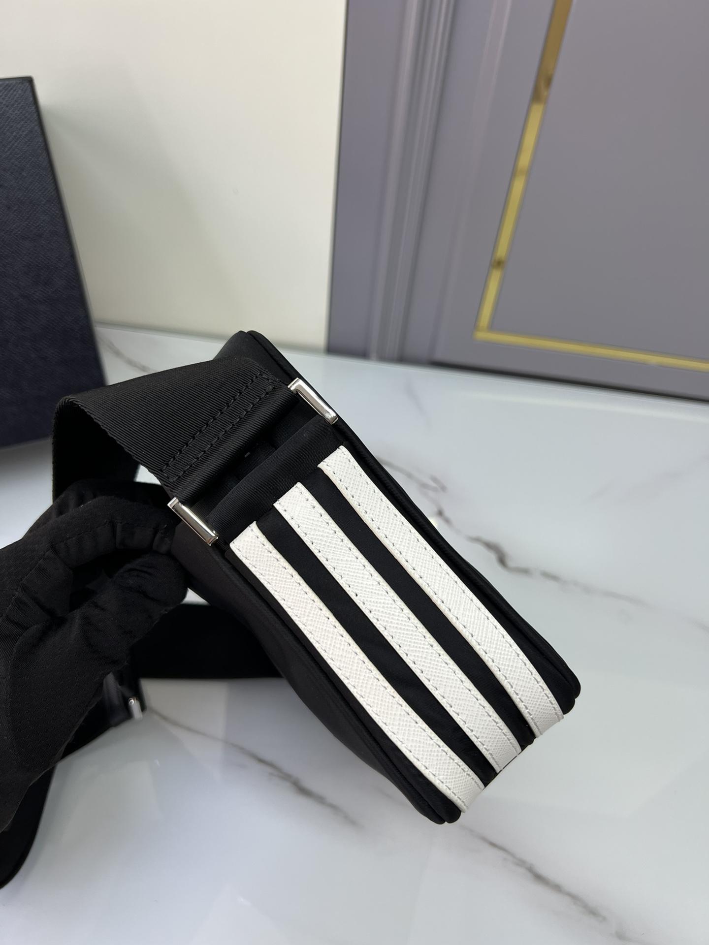 P R A D A Prada Re - Nylon x Adidas Shoulder 레플리카 3번 이미지 - Bag | 세미샵 레플리카 사이트