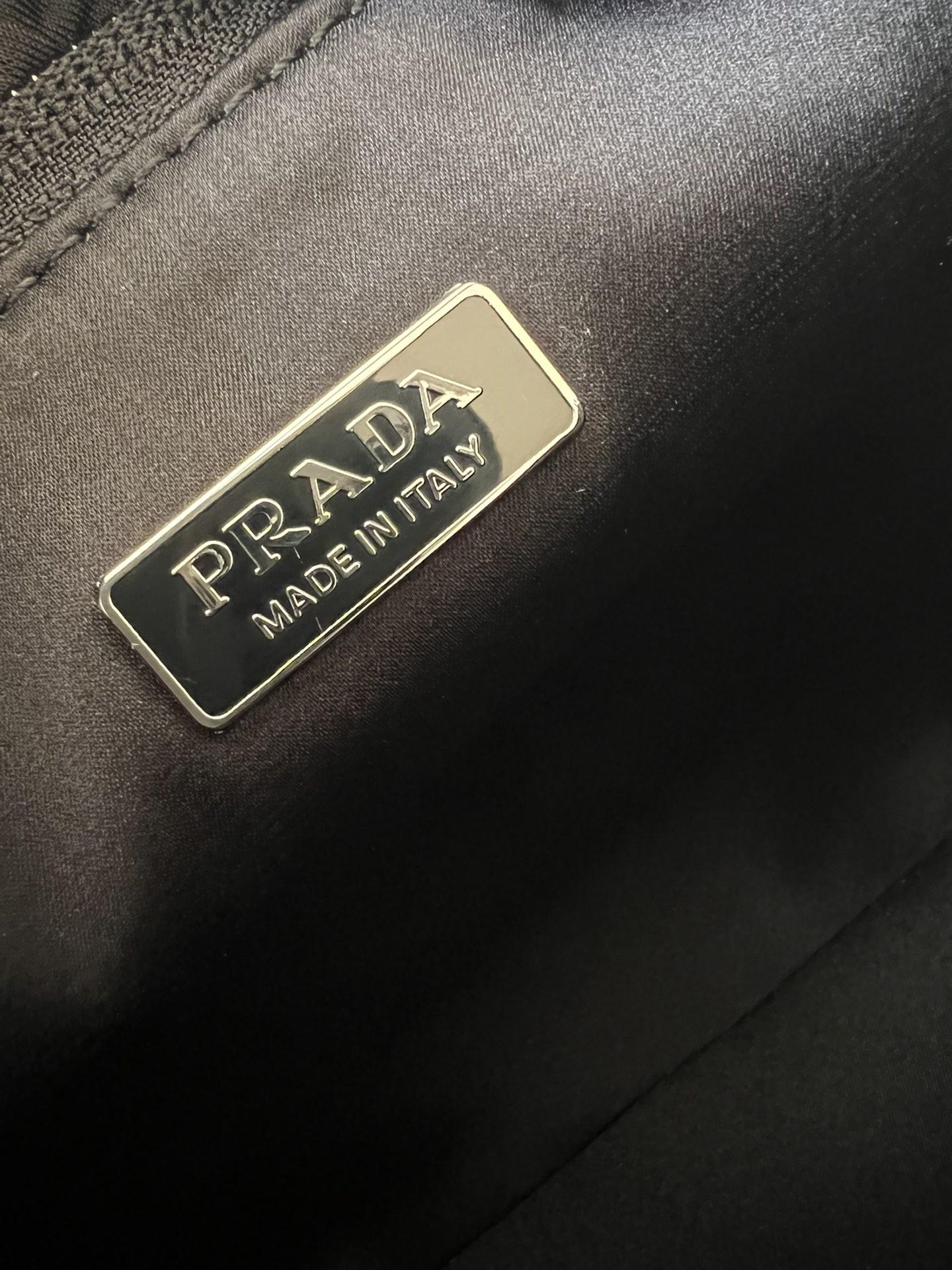 P R A D A Prada Rhinestones Re - Edition Soulder 레플리카 24번 이미지 - Bag | 세미샵 레플리카 사이트