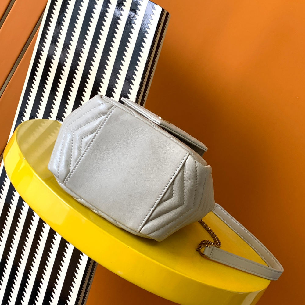 Saint Laurent Saint Laurent Mini Joe In Lambskin 레플리카 4번 이미지 - Bag | 세미샵 레플리카 사이트