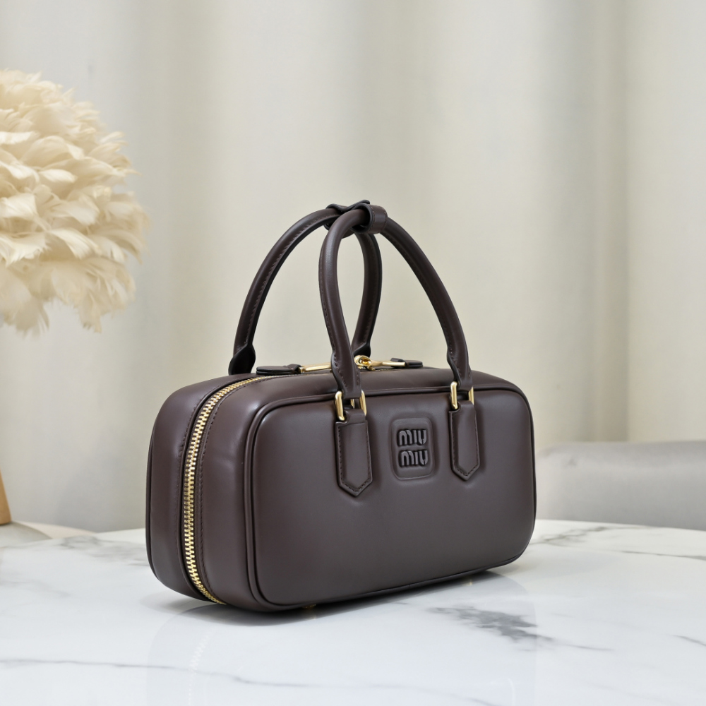 Miu Miu Miu Miu Arcadie Leather Large 레플리카 3번 이미지 - Bag | 세미샵 레플리카 사이트