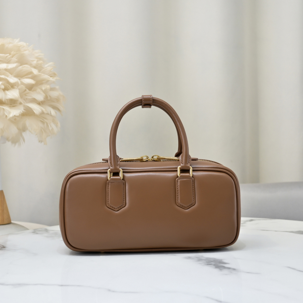 Miu Miu Miu Miu Arcadie Leather Large 레플리카 11번 이미지 - Bag | 세미샵 레플리카 사이트