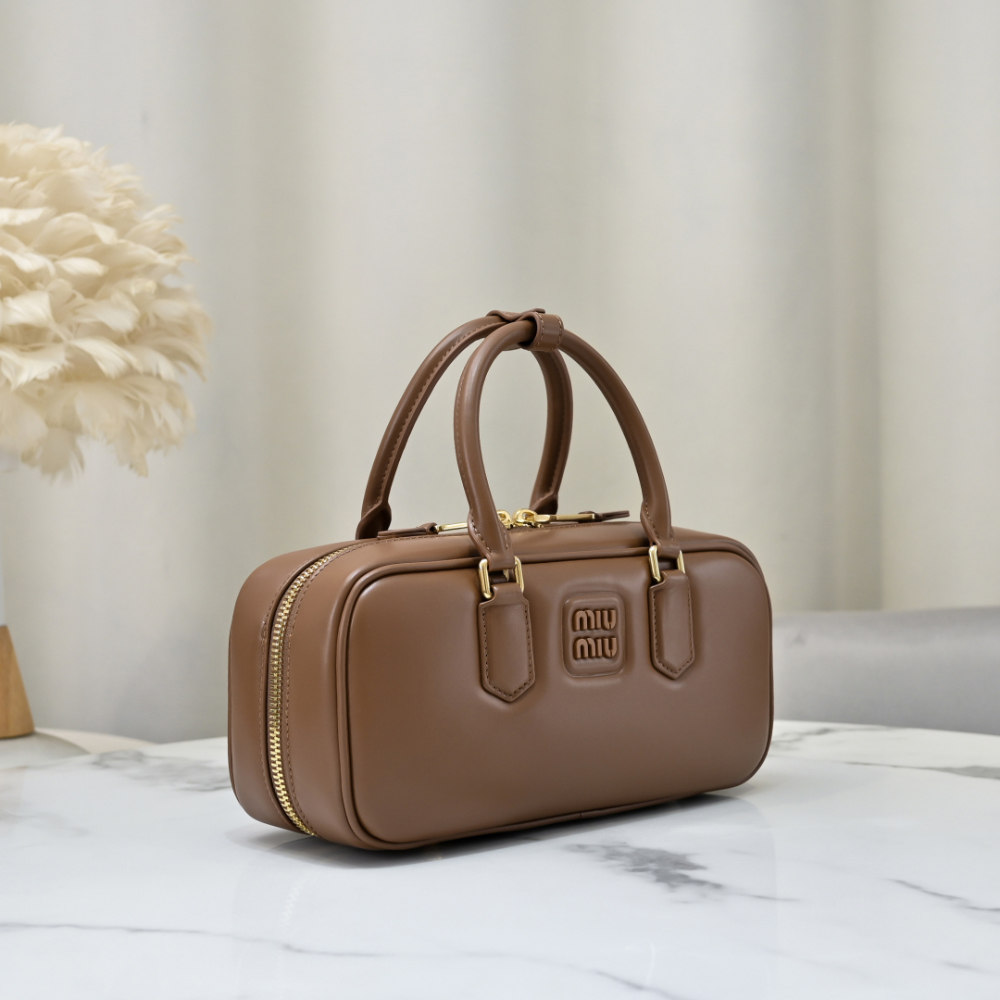 Miu Miu Miu Miu Arcadie Leather Large 레플리카 12번 이미지 - Bag | 세미샵 레플리카 사이트