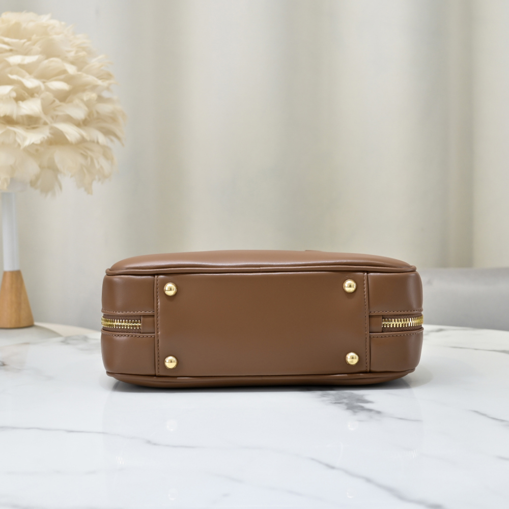 Miu Miu Miu Miu Arcadie Leather Large 레플리카 13번 이미지 - Bag | 세미샵 레플리카 사이트