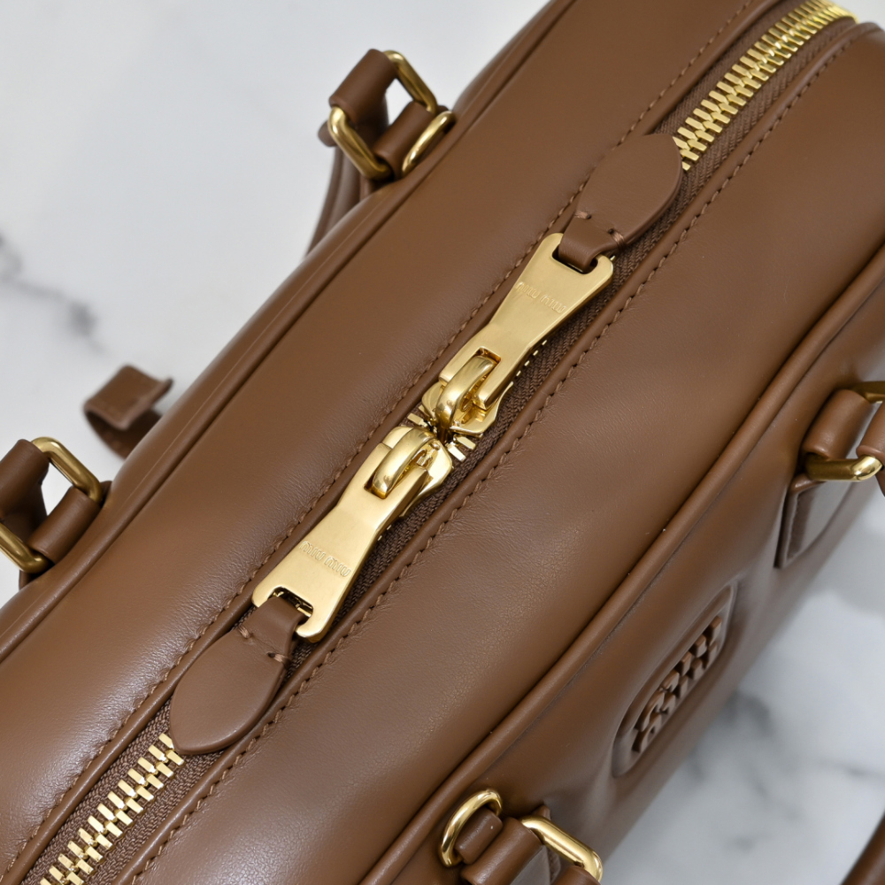 Miu Miu Miu Miu Arcadie Leather Large 레플리카 15번 이미지 - Bag | 세미샵 레플리카 사이트