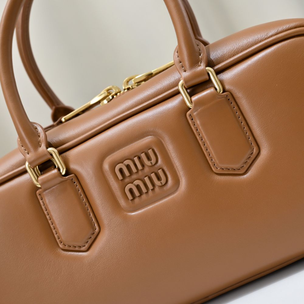 Miu Miu Miu Miu Arcadie Leather Large 레플리카 32번 이미지 - Bag | 세미샵 레플리카 사이트