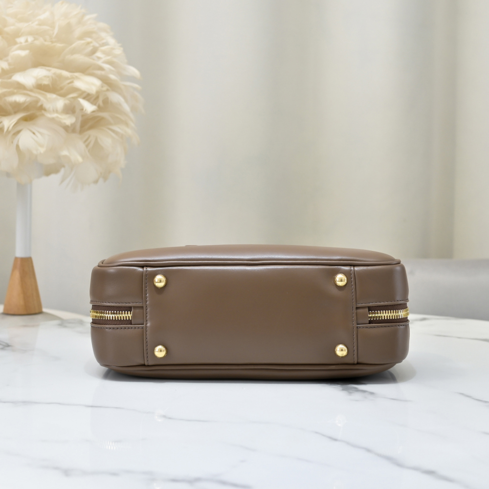 Miu Miu Miu Miu Arcadie Leather Large 레플리카 40번 이미지 - Bag | 세미샵 레플리카 사이트