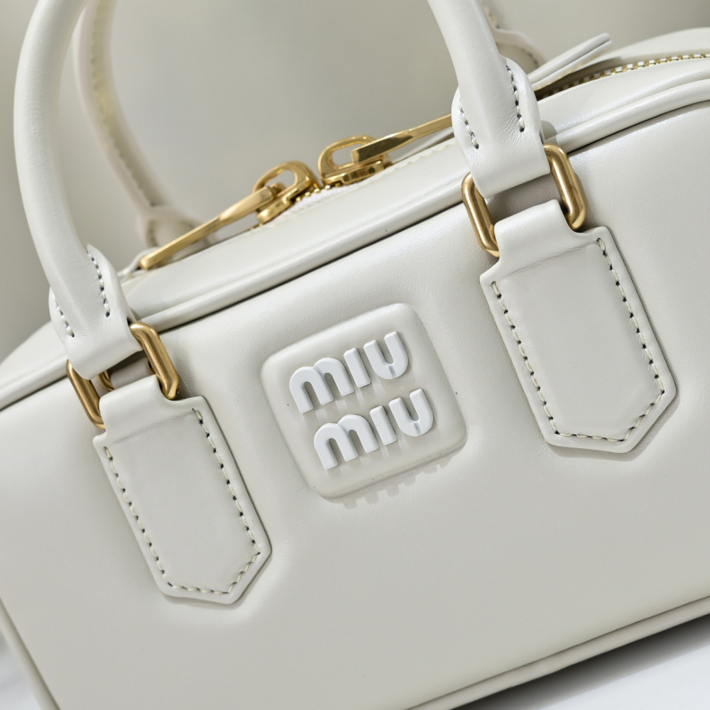Miu Miu Miu Miu Arcadie Leather Regular 레플리카 23번 이미지 - Bag | 세미샵 레플리카 사이트