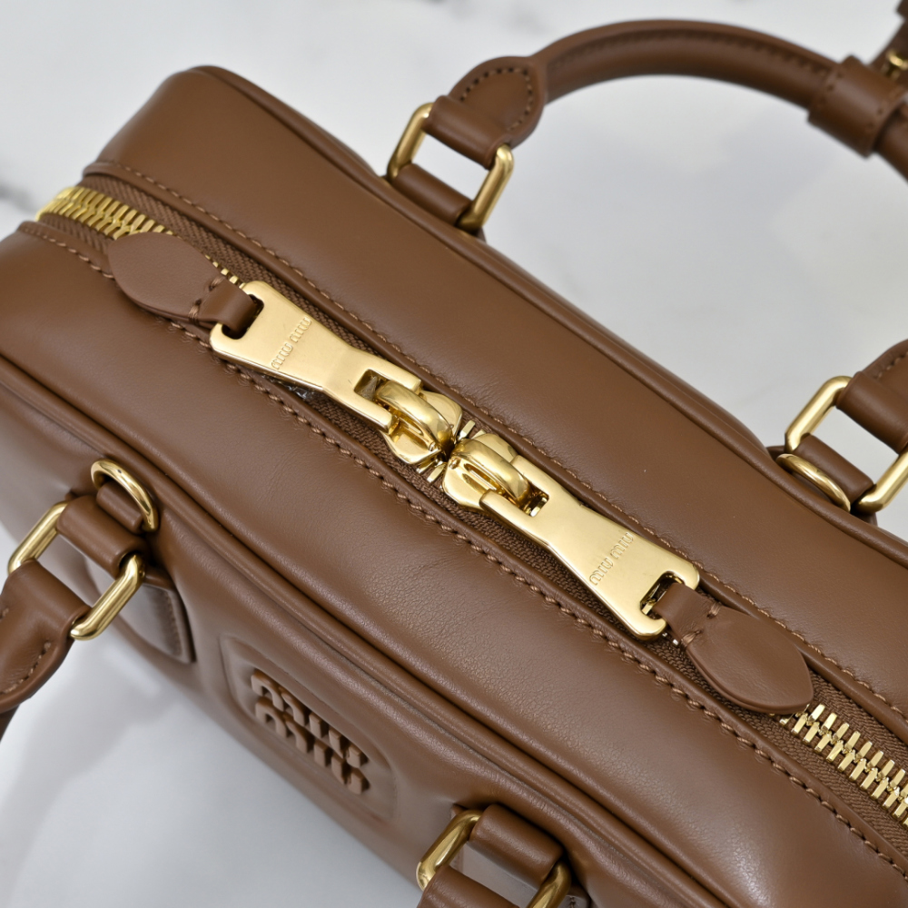 Miu Miu Miu Miu Arcadie Leather Regular 레플리카 51번 이미지 - Bag | 세미샵 레플리카 사이트