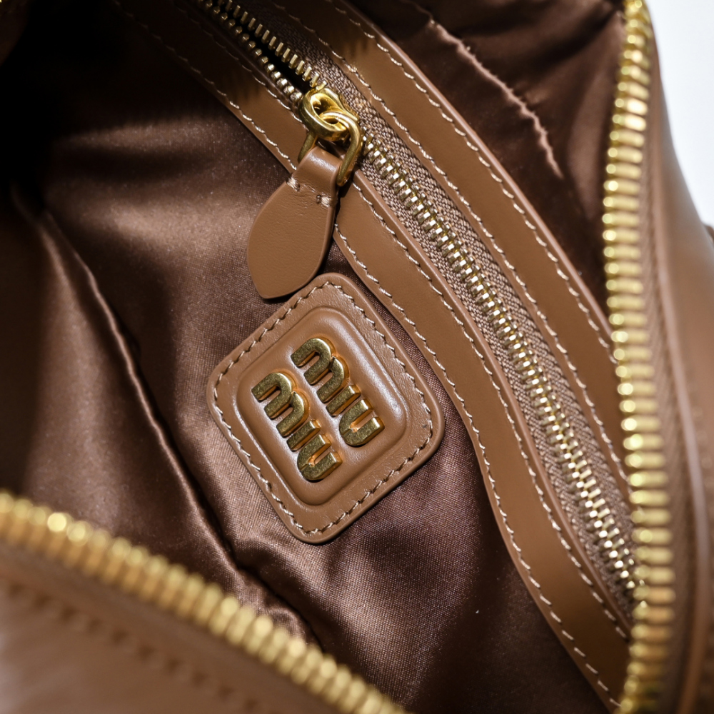 Miu Miu Miu Miu Arcadie Leather Regular 레플리카 54번 이미지 - Bag | 세미샵 레플리카 사이트