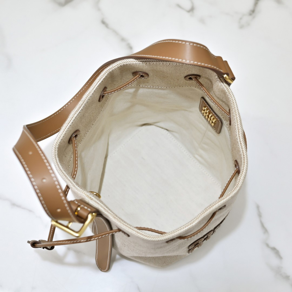Miu Miu Canvas Leather Bucket - 상세 이미지