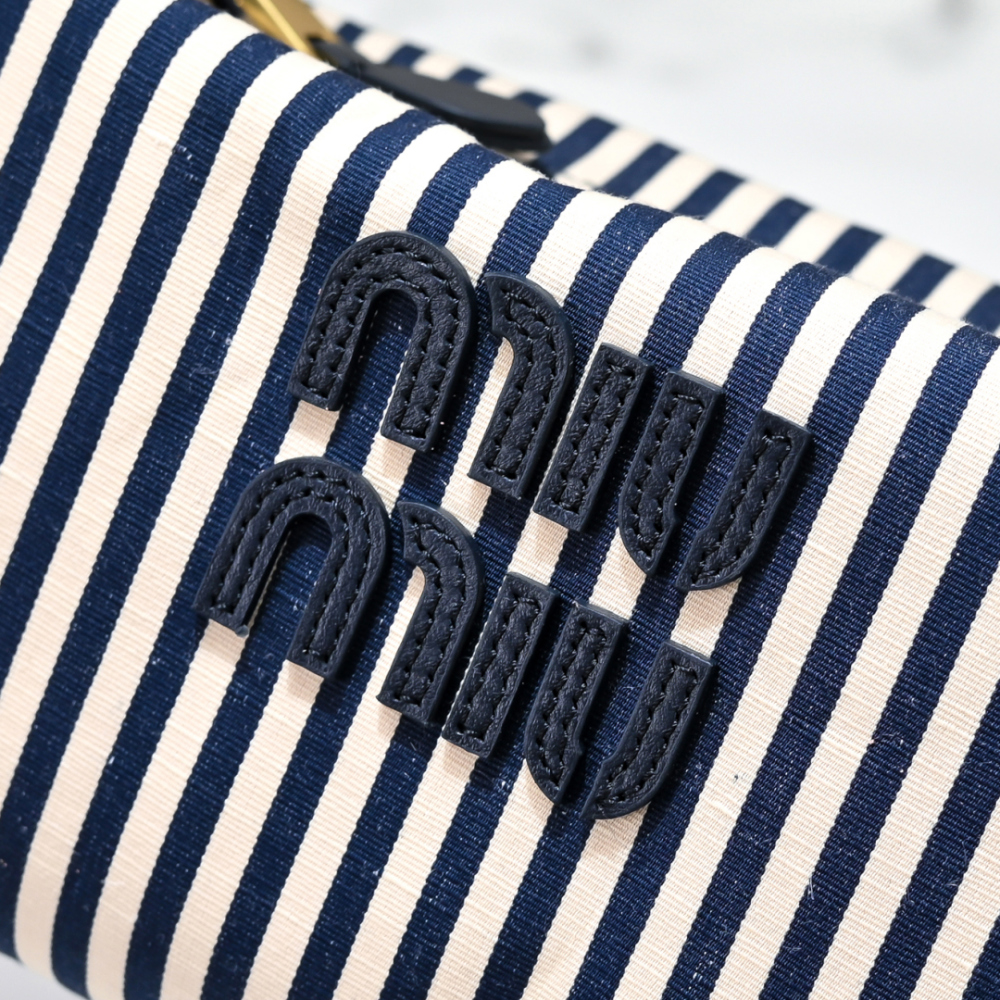 Miu Miu Miu Miu Gabardine Pouch 레플리카 13번 이미지 - Bag | 세미샵 레플리카 사이트