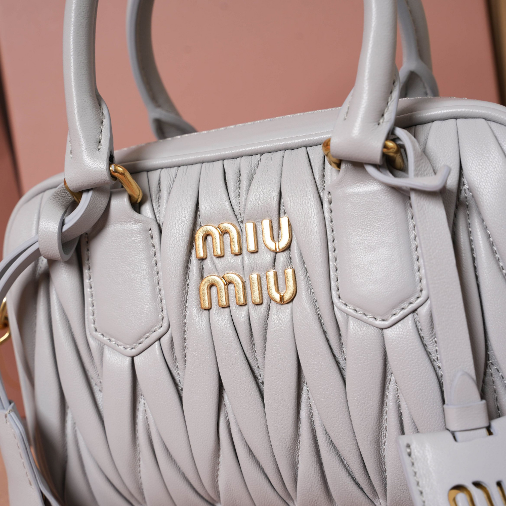 Miu Miu Miu Miu Matelasse Nappa Leather 레플리카 6번 이미지 - Bag | 세미샵 레플리카 사이트