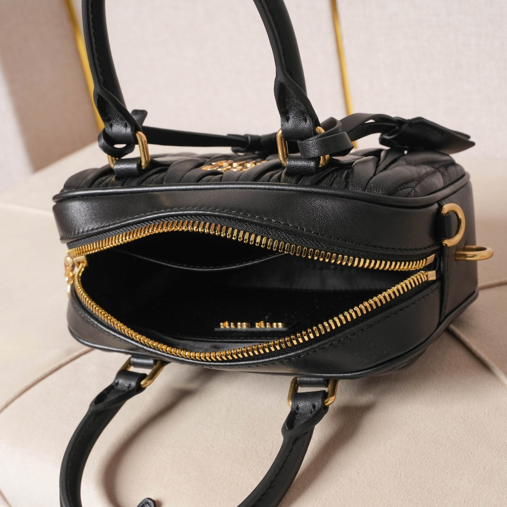Miu Miu Miu Miu Matelasse Nappa Leather 레플리카 8번 이미지 - Bag | 세미샵 레플리카 사이트