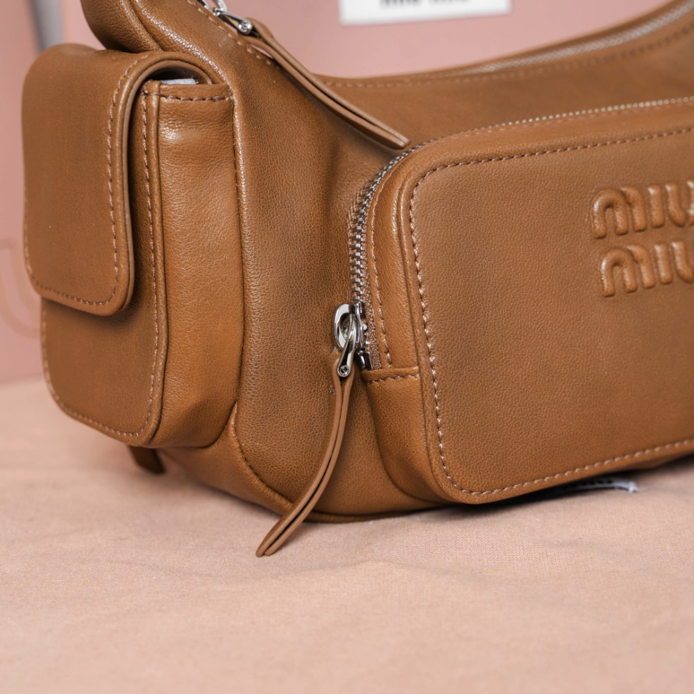 Miu Miu Miu Miu Nappa Leather Pocket 레플리카 5번 이미지 - Bag | 세미샵 레플리카 사이트