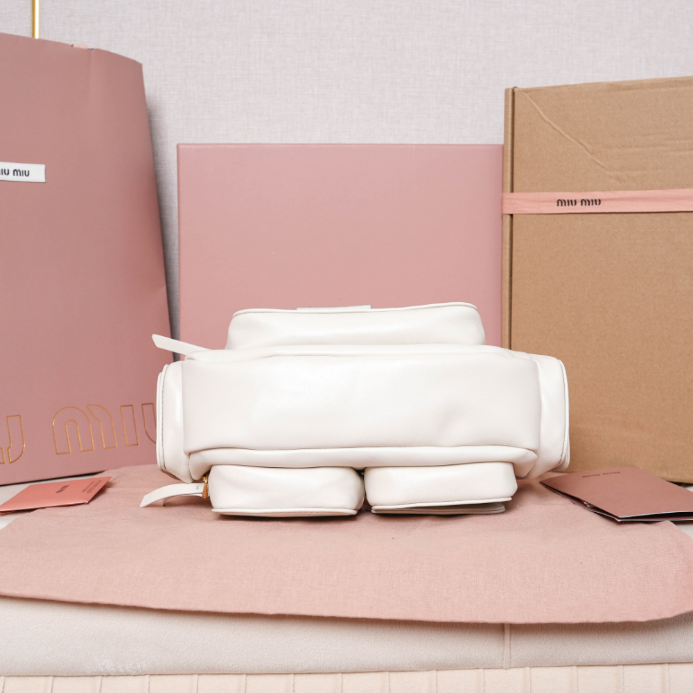 Miu Miu Miu Miu Nappa Leather Pocket 레플리카 4번 이미지 - Bag | 세미샵 레플리카 사이트