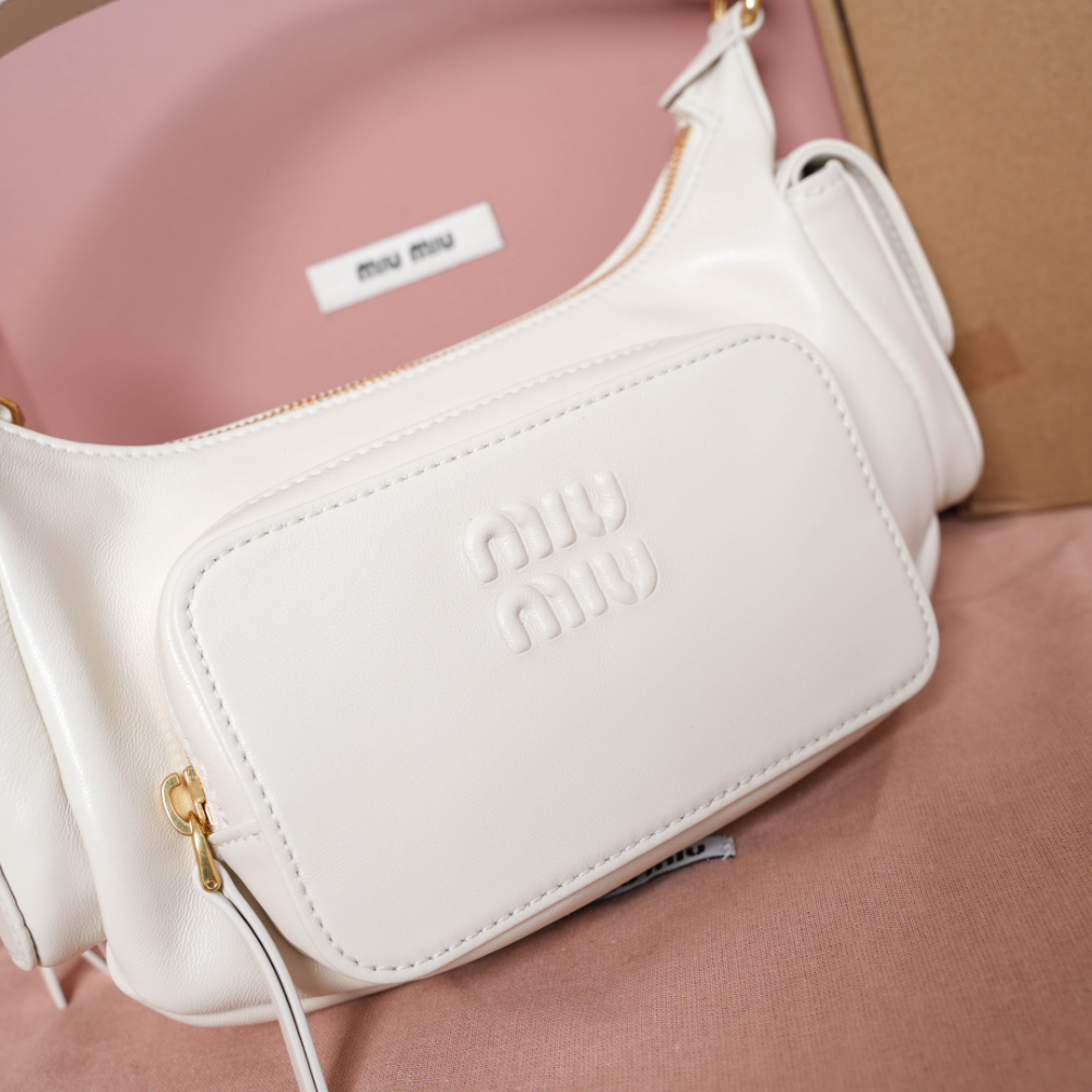 Miu Miu Miu Miu Nappa Leather Pocket 레플리카 6번 이미지 - Bag | 세미샵 레플리카 사이트