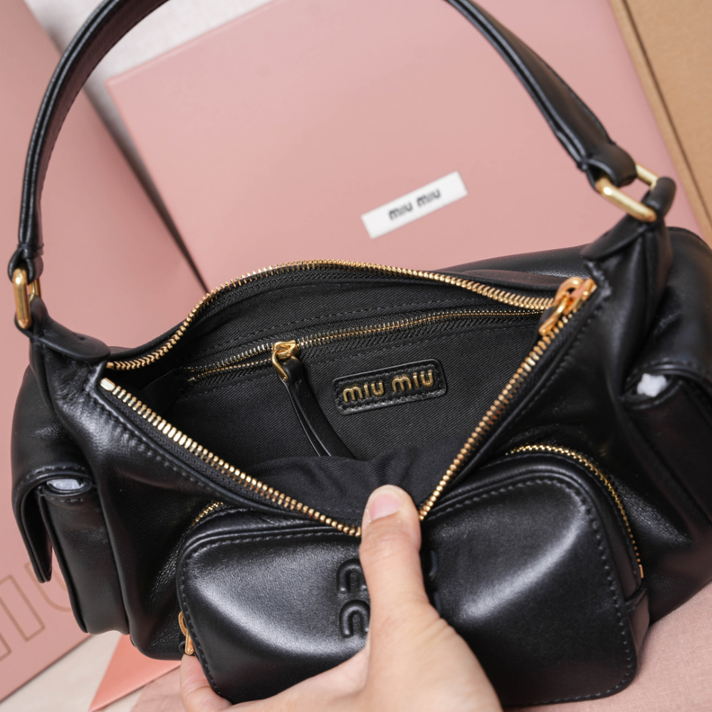 Miu Miu Nappa Leather Pocket - 상세 이미지