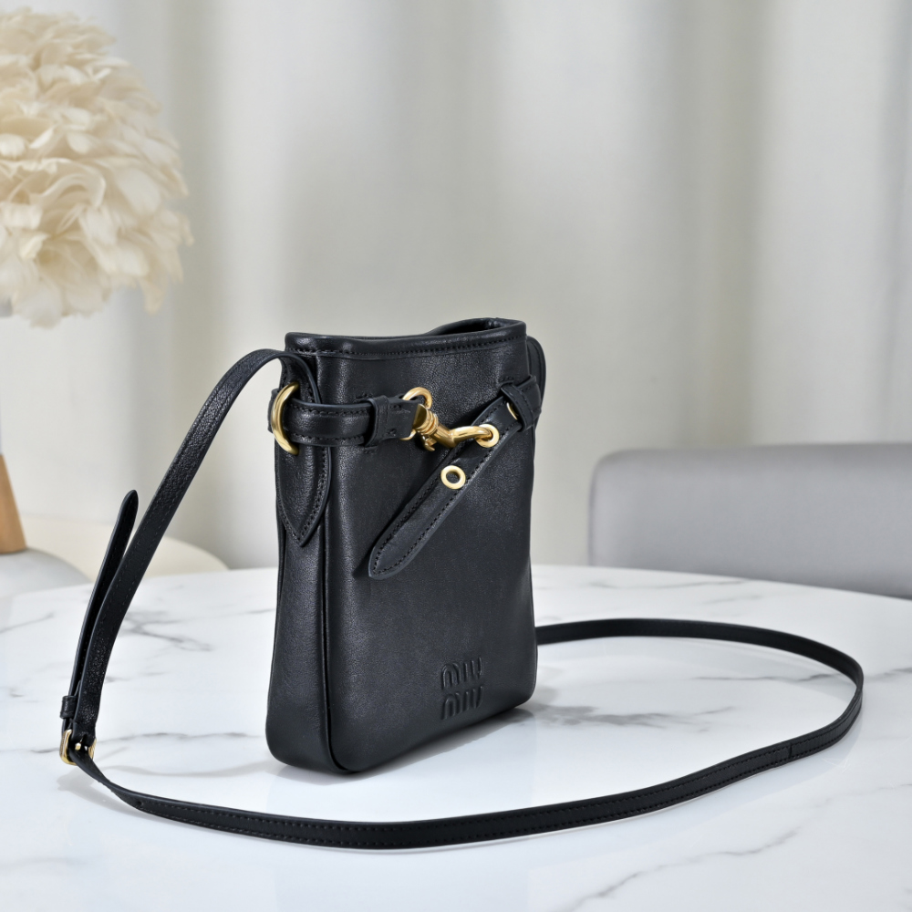 Miu Miu Nappa Leather Pouch - 상세 이미지