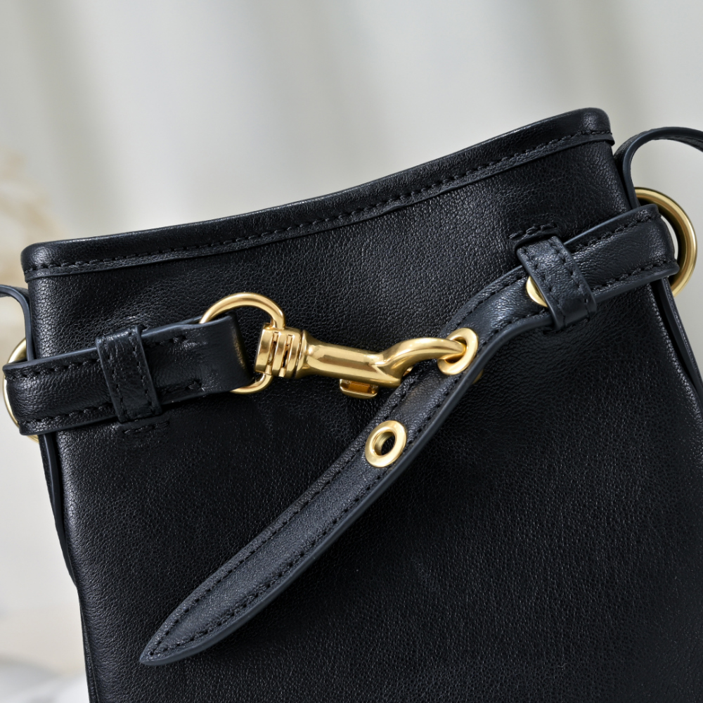Miu Miu Nappa Leather Pouch - 상세 이미지
