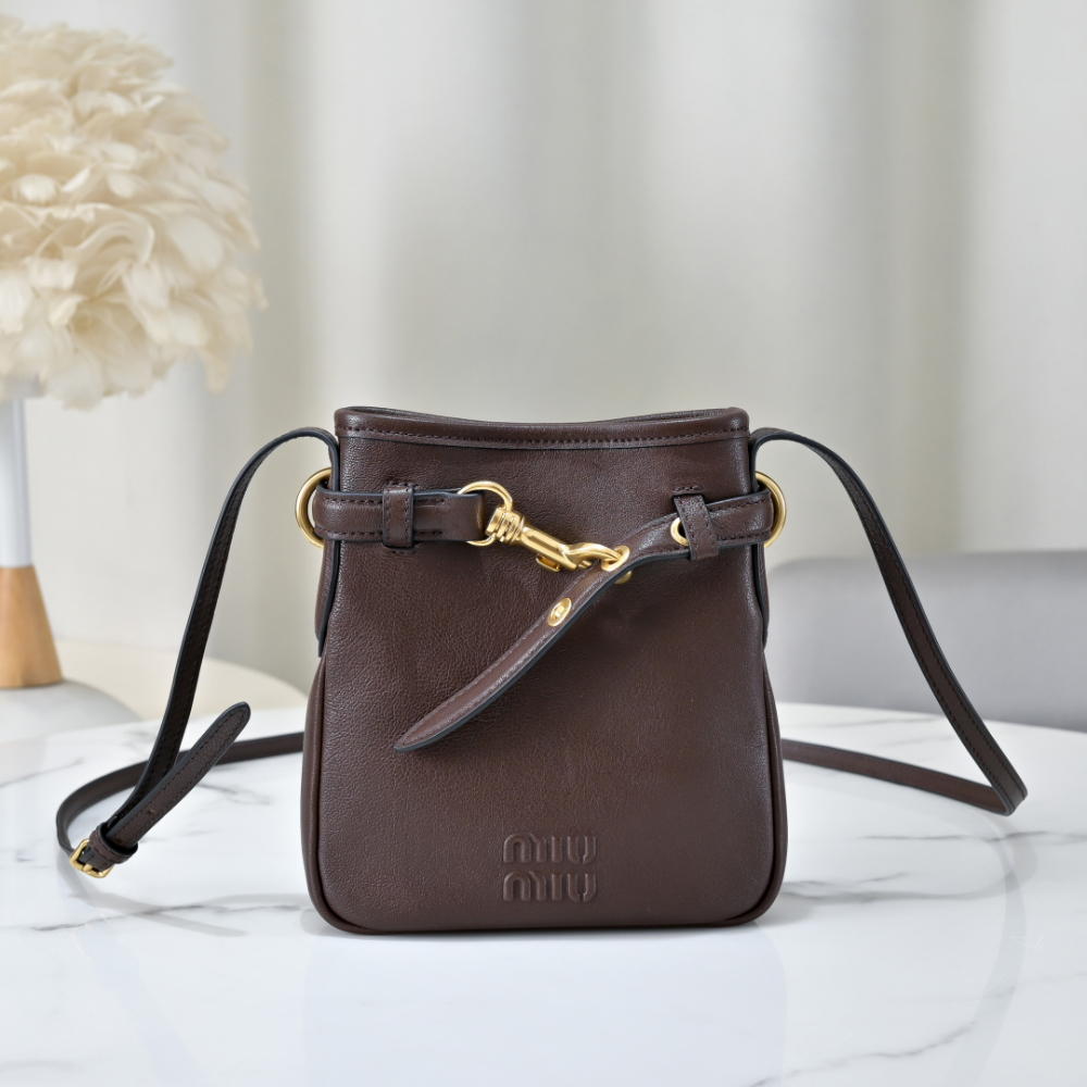 Miu Miu Nappa Leather Pouch - 상세 이미지