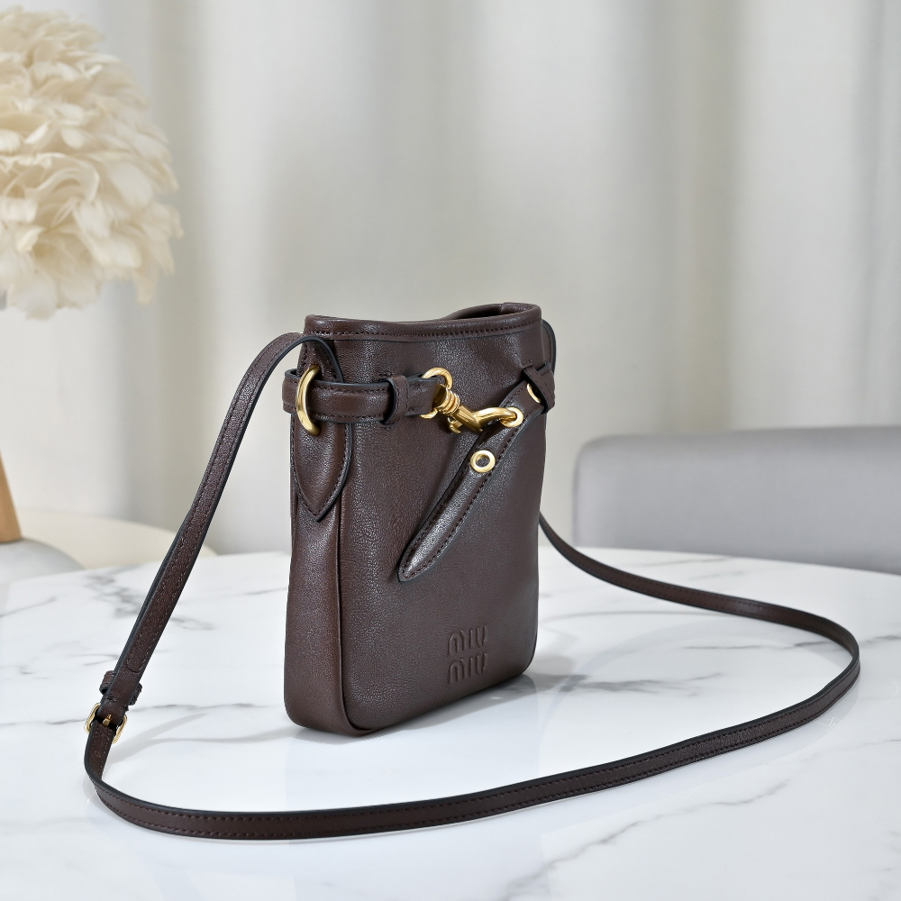 Miu Miu Nappa Leather Pouch - 상세 이미지