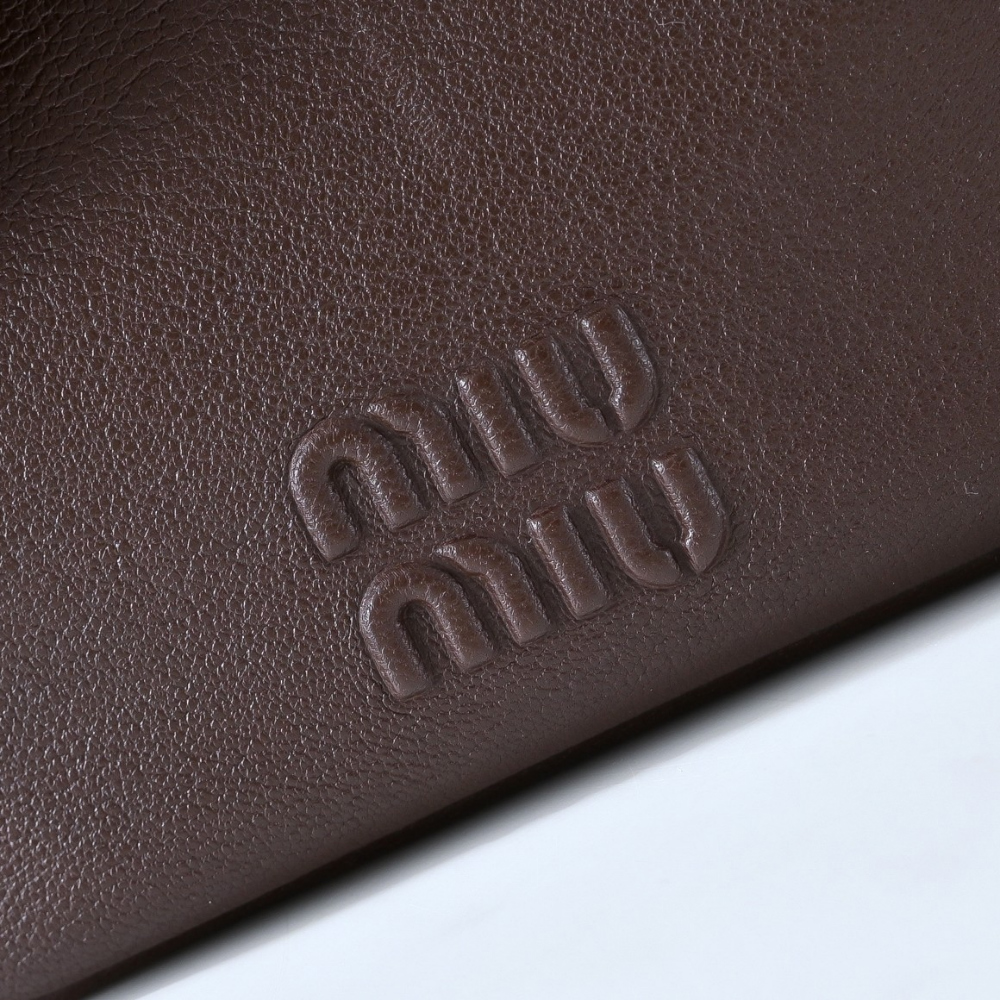 Miu Miu Nappa Leather Pouch - 상세 이미지
